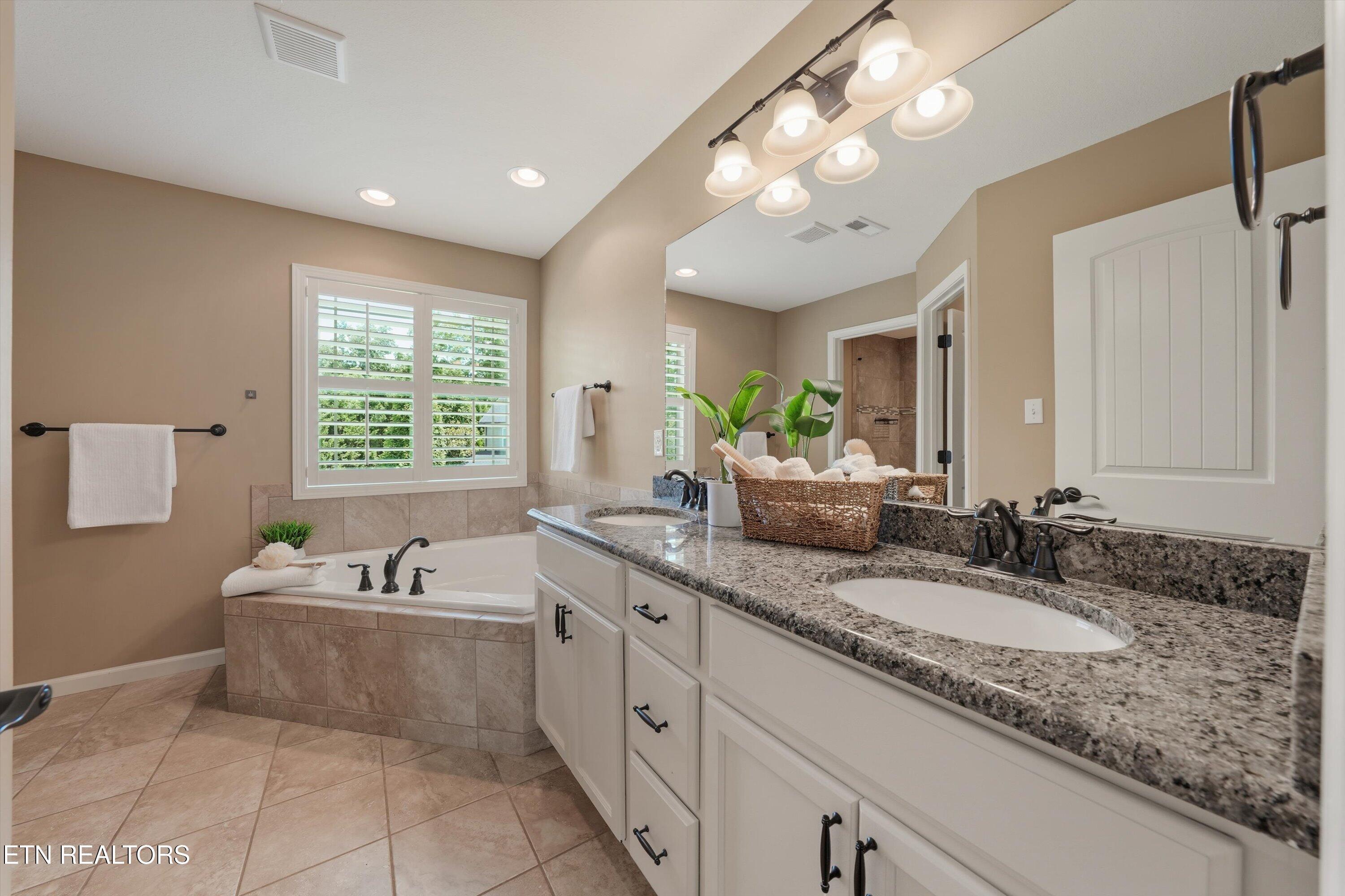 12306 Blacksburg Lane, Knoxville, TN - Fort Loudoun and Tellico Lake Real Estate - Image# 29