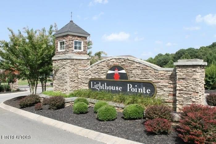 562 Charleston, Loudon, TN - Fort Loudoun and Tellico Lake Real Estate - Image# 6