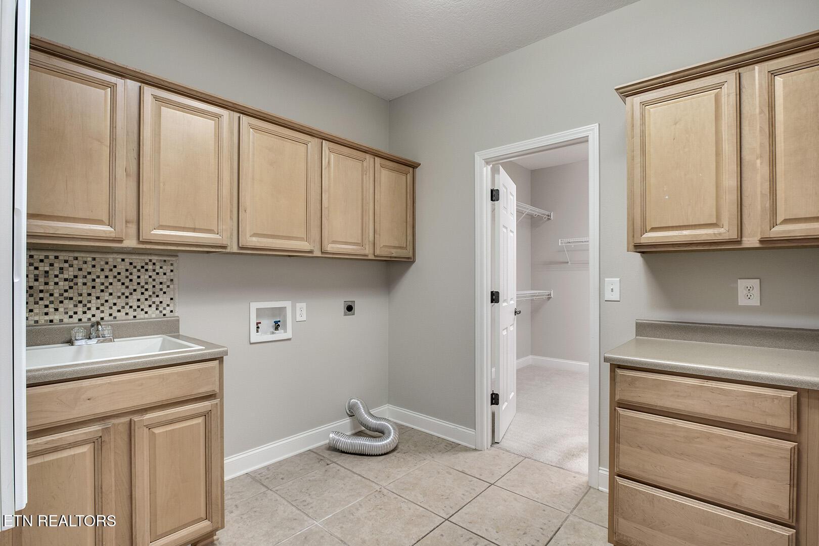 203 Todaly Circle, Loudon, TN - Fort Loudoun and Tellico Lake Real Estate - Image# 38