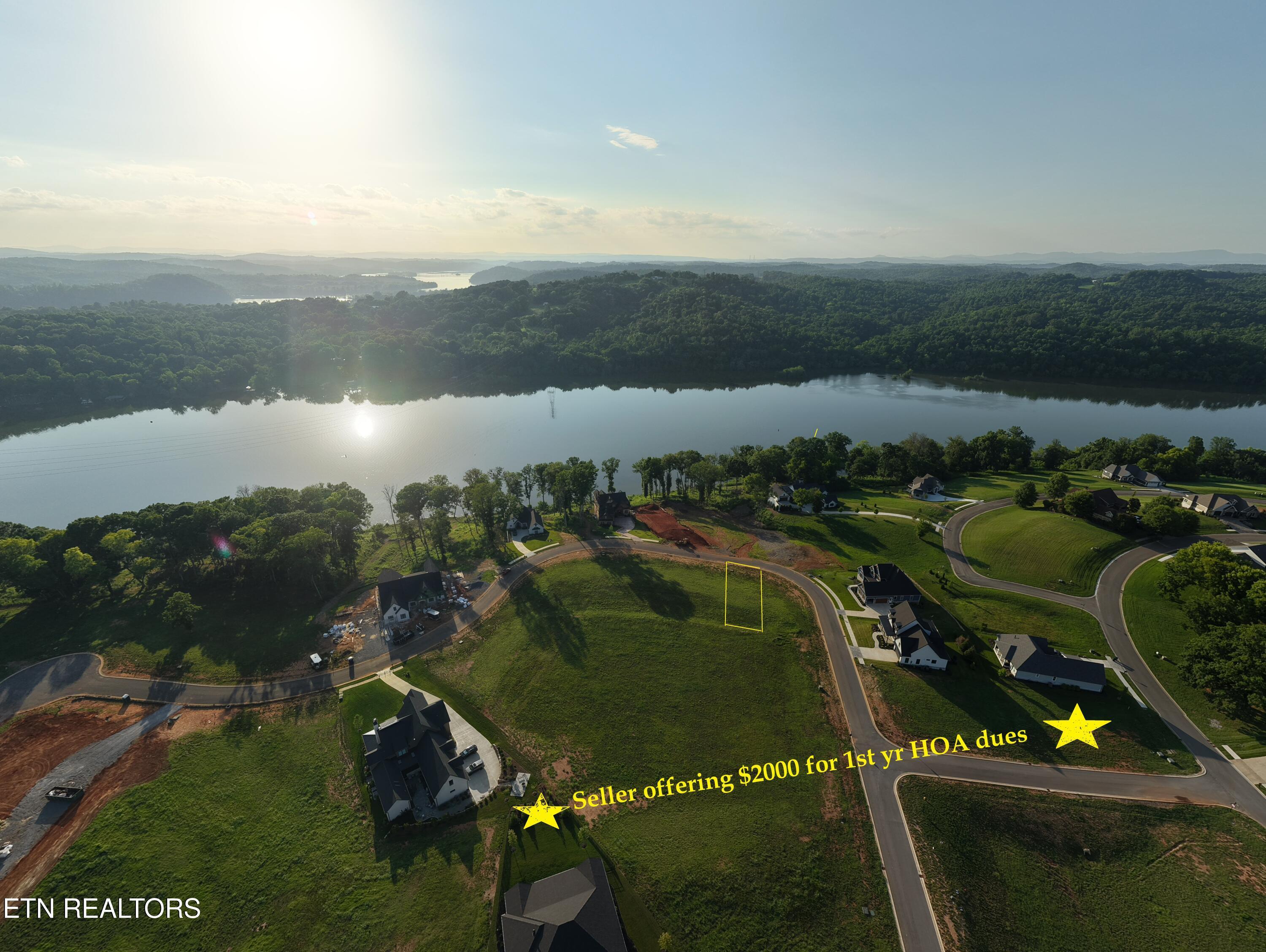 299 Firefly Drive, Loudon, TN - Fort Loudoun and Tellico Lake Real Estate - Image# 2