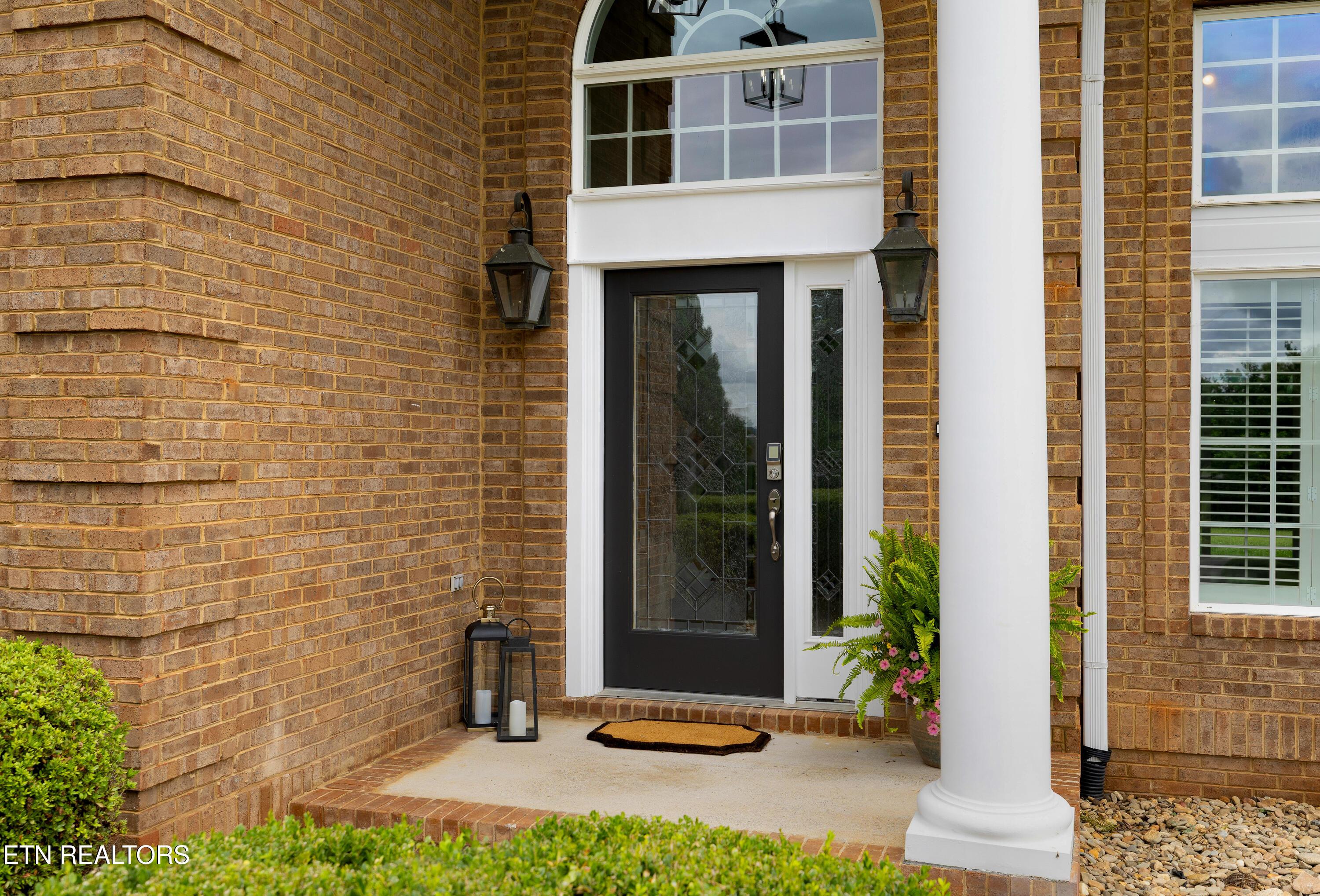 3746 Jackson Bend Drive, Louisville, TN - Fort Loudoun and Tellico Lake Real Estate - Image# 2