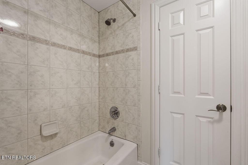 8506 River Club Way, Knoxville, TN - Fort Loudoun and Tellico Lake Real Estate - Image# 21