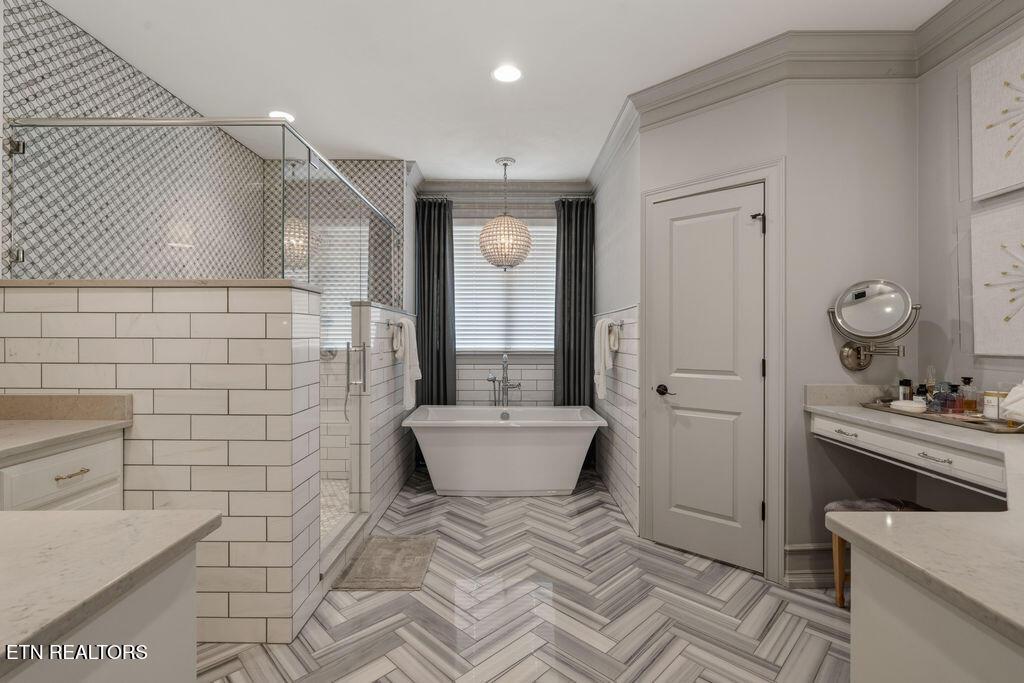 210 Casa Del Lago Way, Lenoir City, TN - Fort Loudoun and Tellico Lake Real Estate - Image# 23