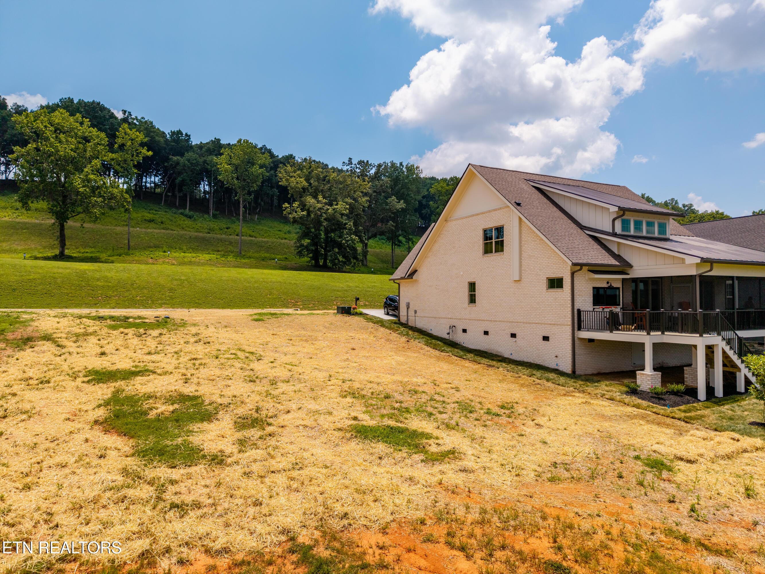 1462 Black Bear Circle, Loudon, TN - Fort Loudoun and Tellico Lake Real Estate - Image# 18