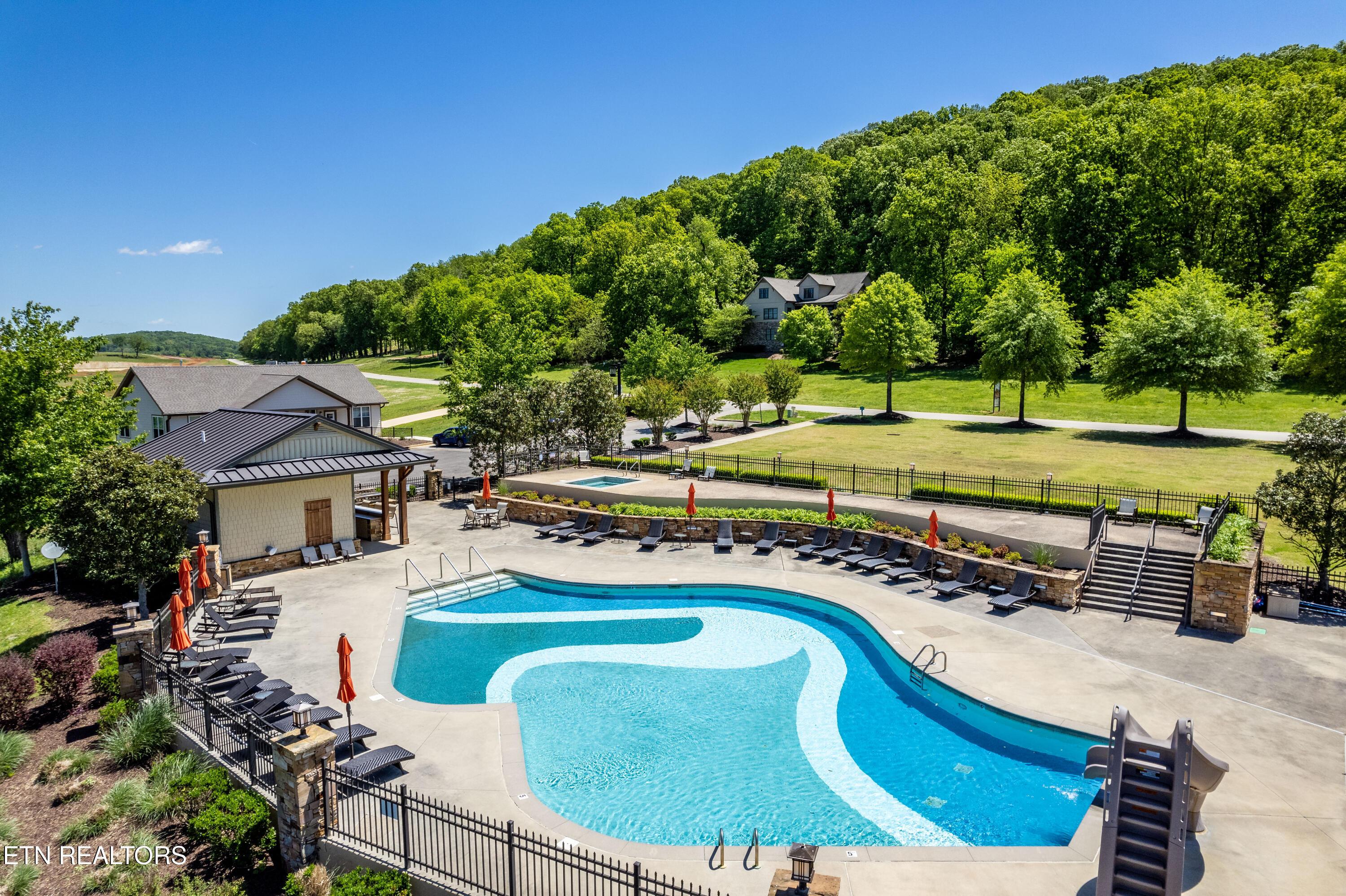 1462 Black Bear Circle, Loudon, TN - Fort Loudoun and Tellico Lake Real Estate - Image# 35