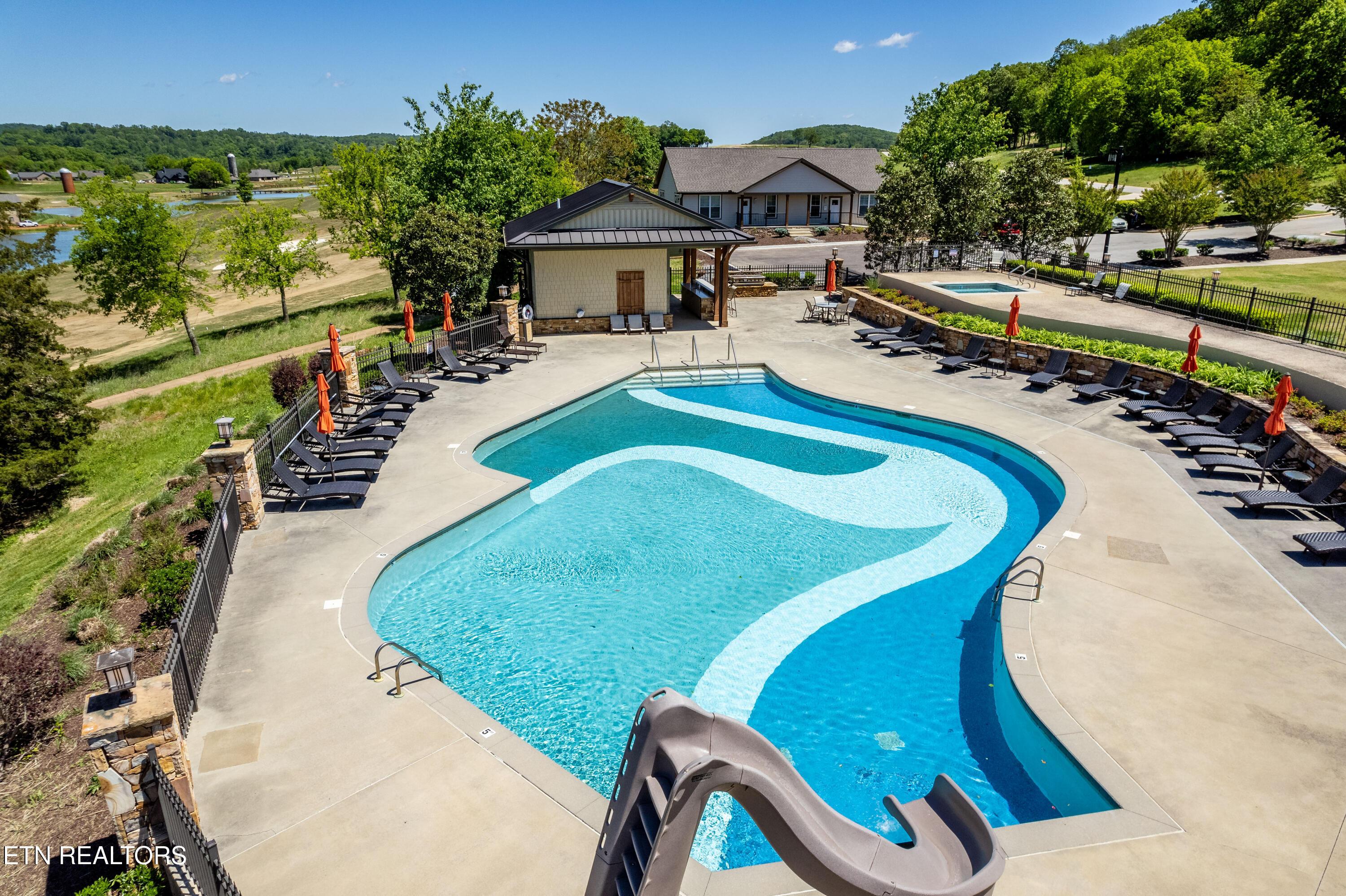 1462 Black Bear Circle, Loudon, TN - Fort Loudoun and Tellico Lake Real Estate - Image# 36