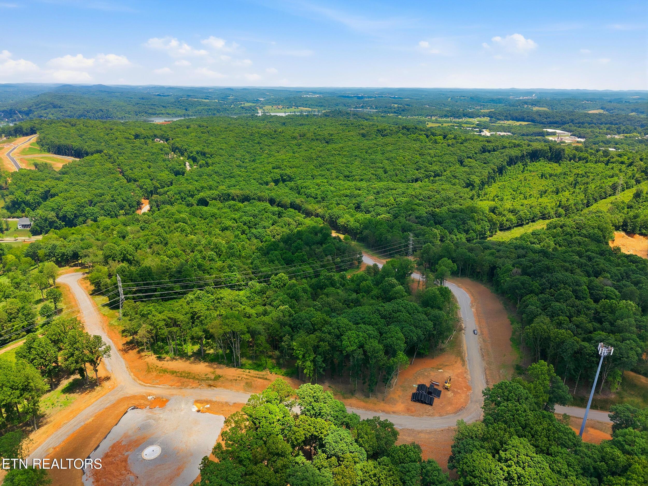147 Summit View Drive, Loudon, TN - Fort Loudoun and Tellico Lake Real Estate - Image# 11