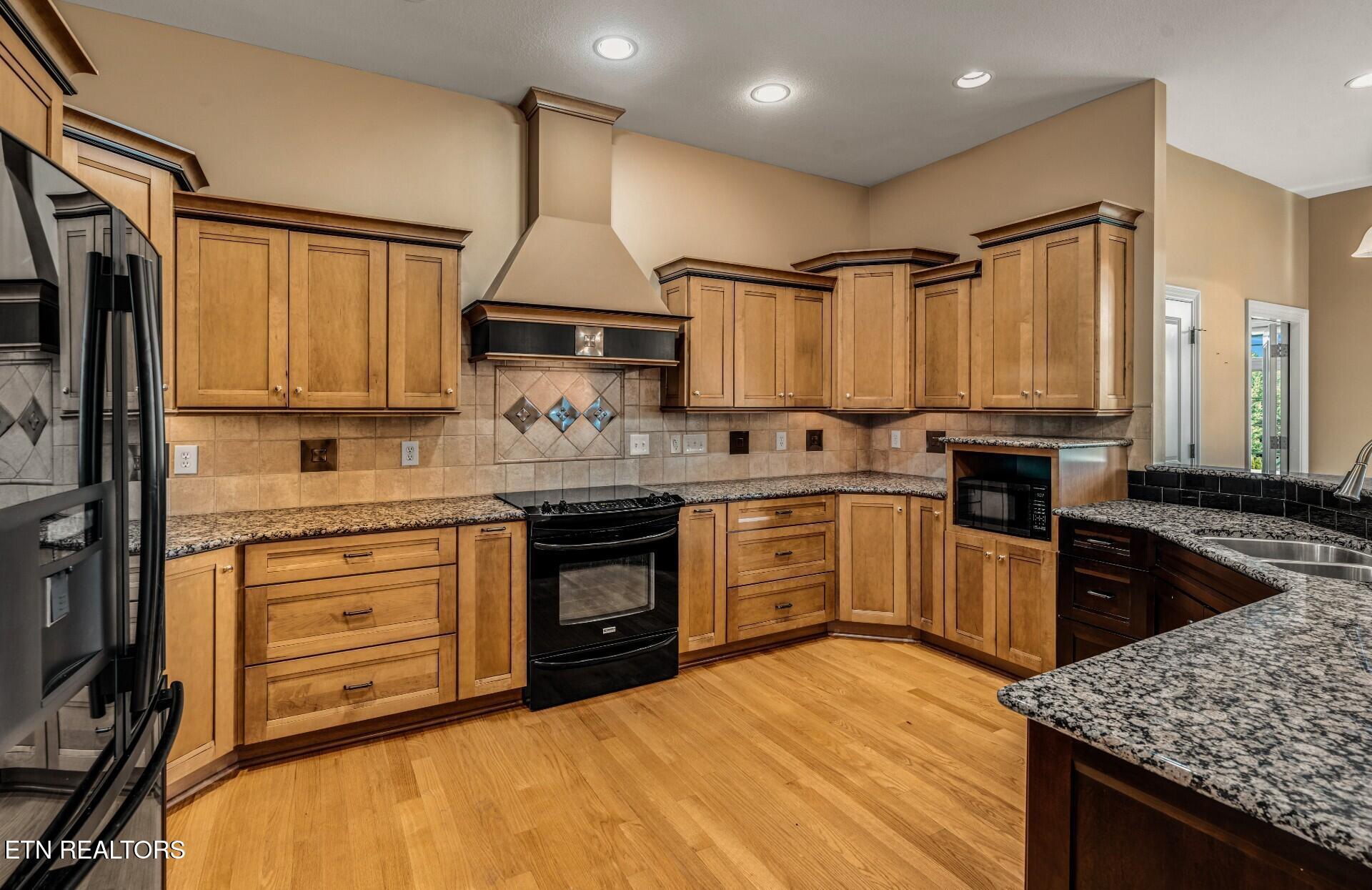 123 Eladi Tr, Vonore, TN - Fort Loudoun and Tellico Lake Real Estate - Image# 11
