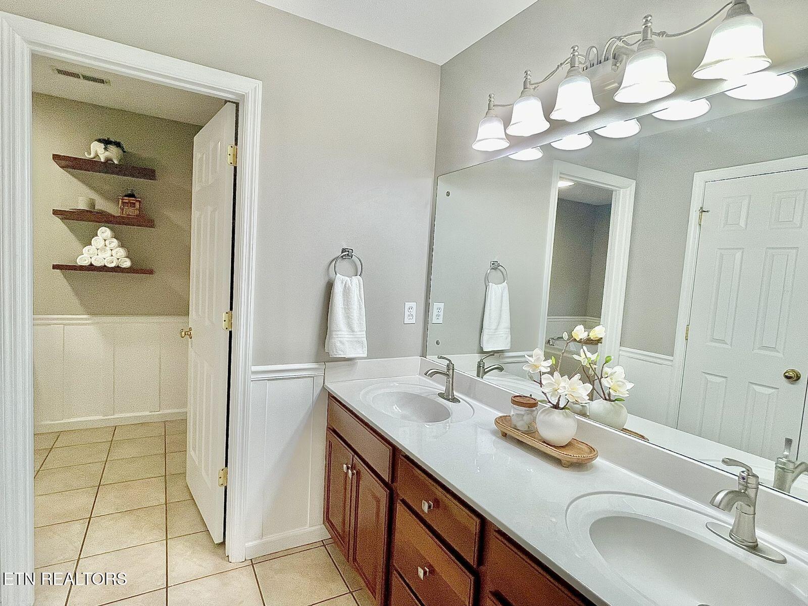 12632 Distant View Lane, Knoxville, TN - Fort Loudoun and Tellico Lake Real Estate - Image# 9