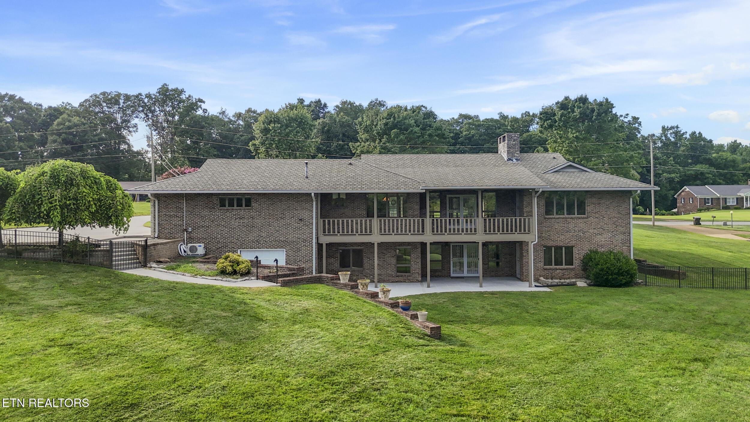 10024 Casa Real Cove, Knoxville, TN - Fort Loudoun and Tellico Lake Real Estate - Image# 3