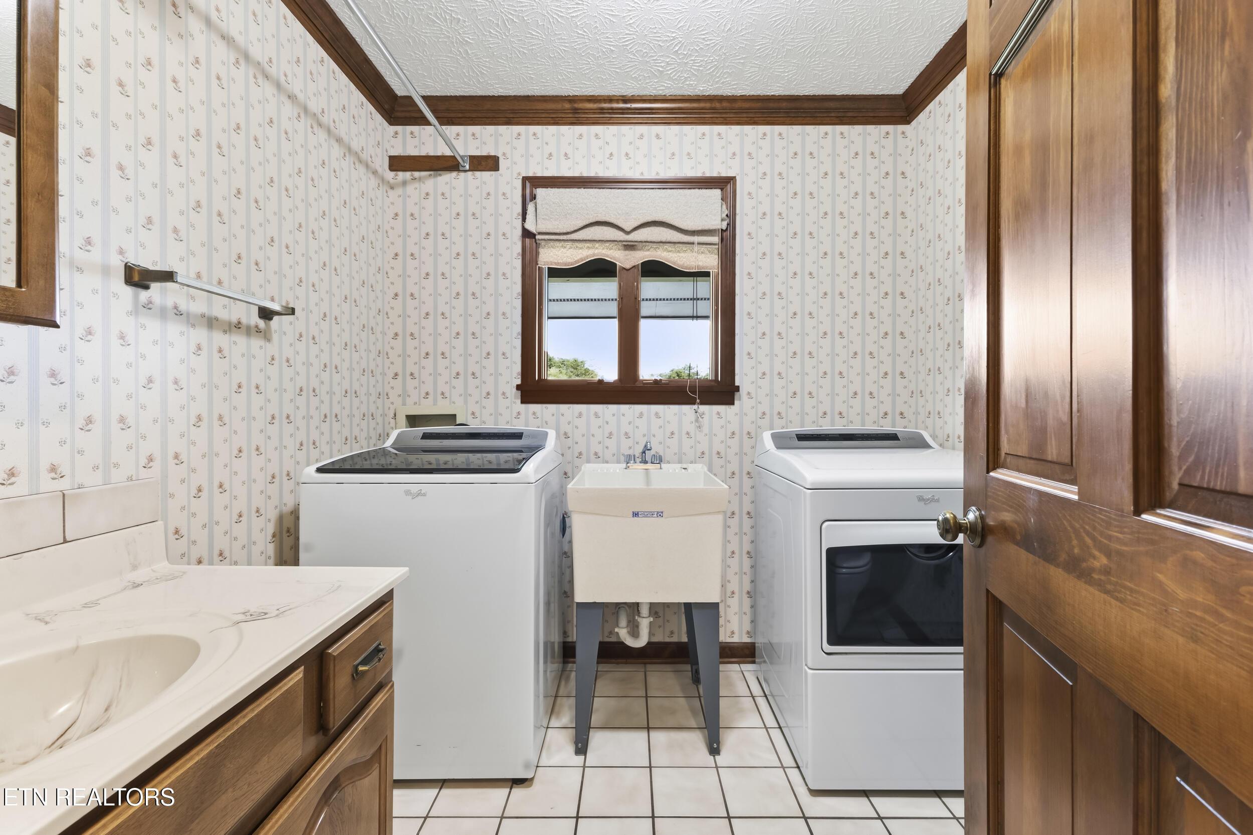 10024 Casa Real Cove, Knoxville, TN - Fort Loudoun and Tellico Lake Real Estate - Image# 6