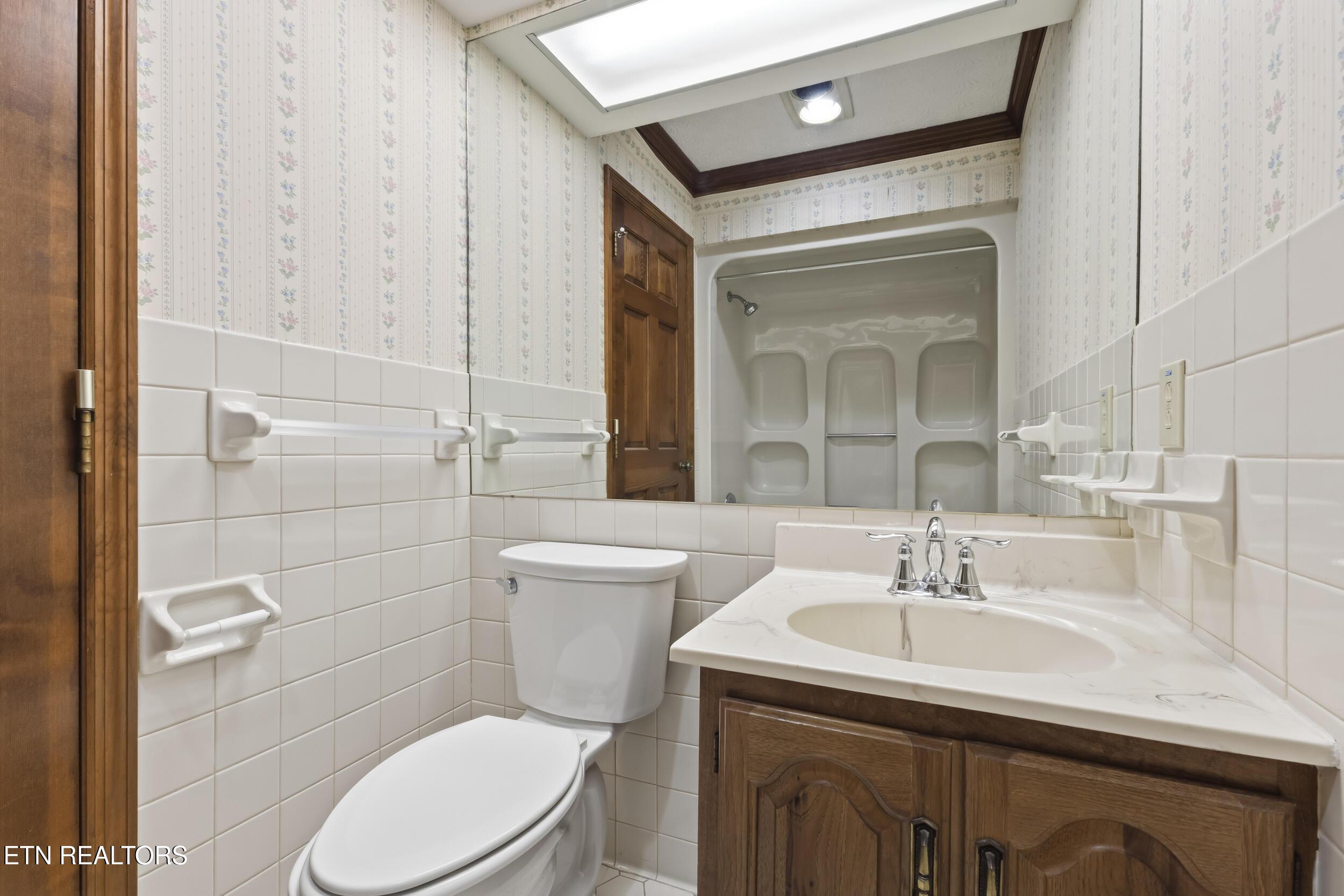 10024 Casa Real Cove, Knoxville, TN - Fort Loudoun and Tellico Lake Real Estate - Image# 22