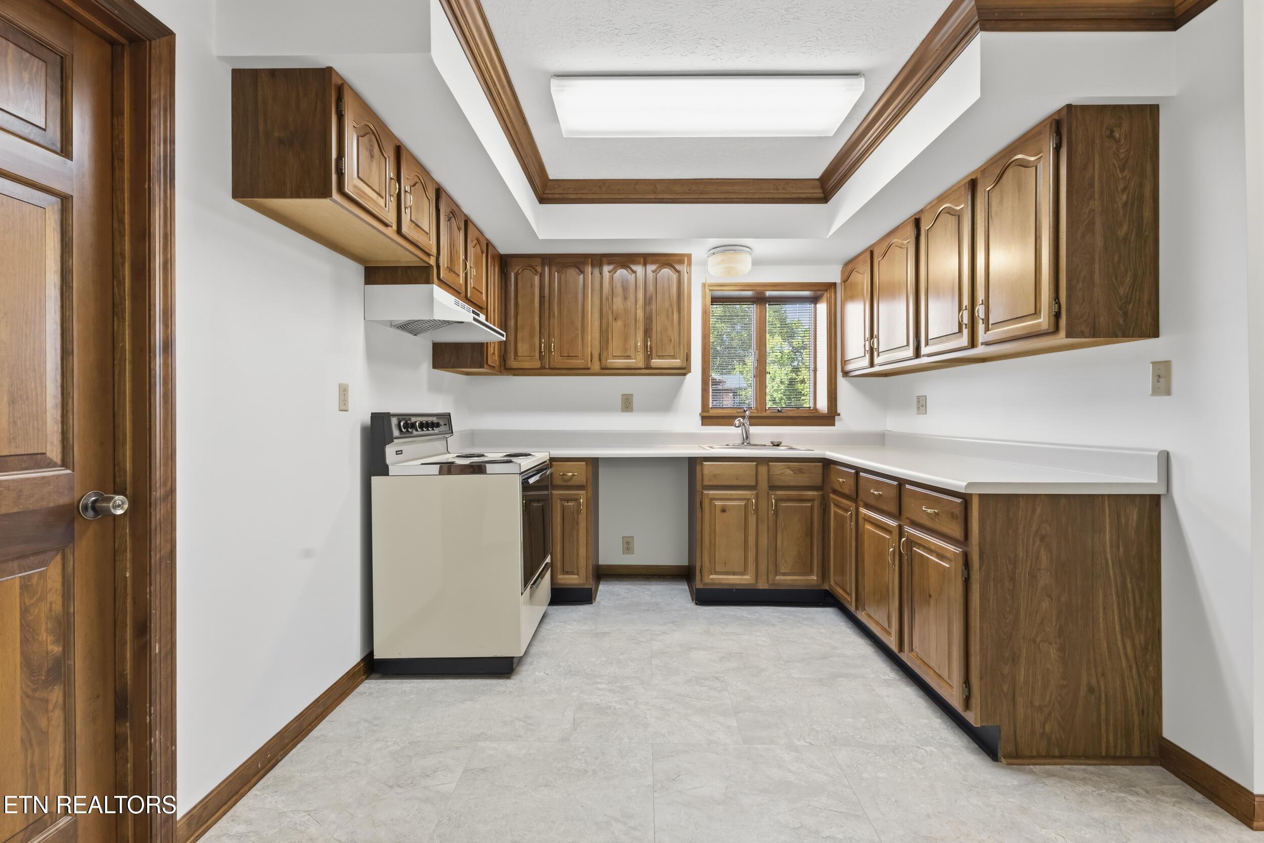 10024 Casa Real Cove, Knoxville, TN - Fort Loudoun and Tellico Lake Real Estate - Image# 32