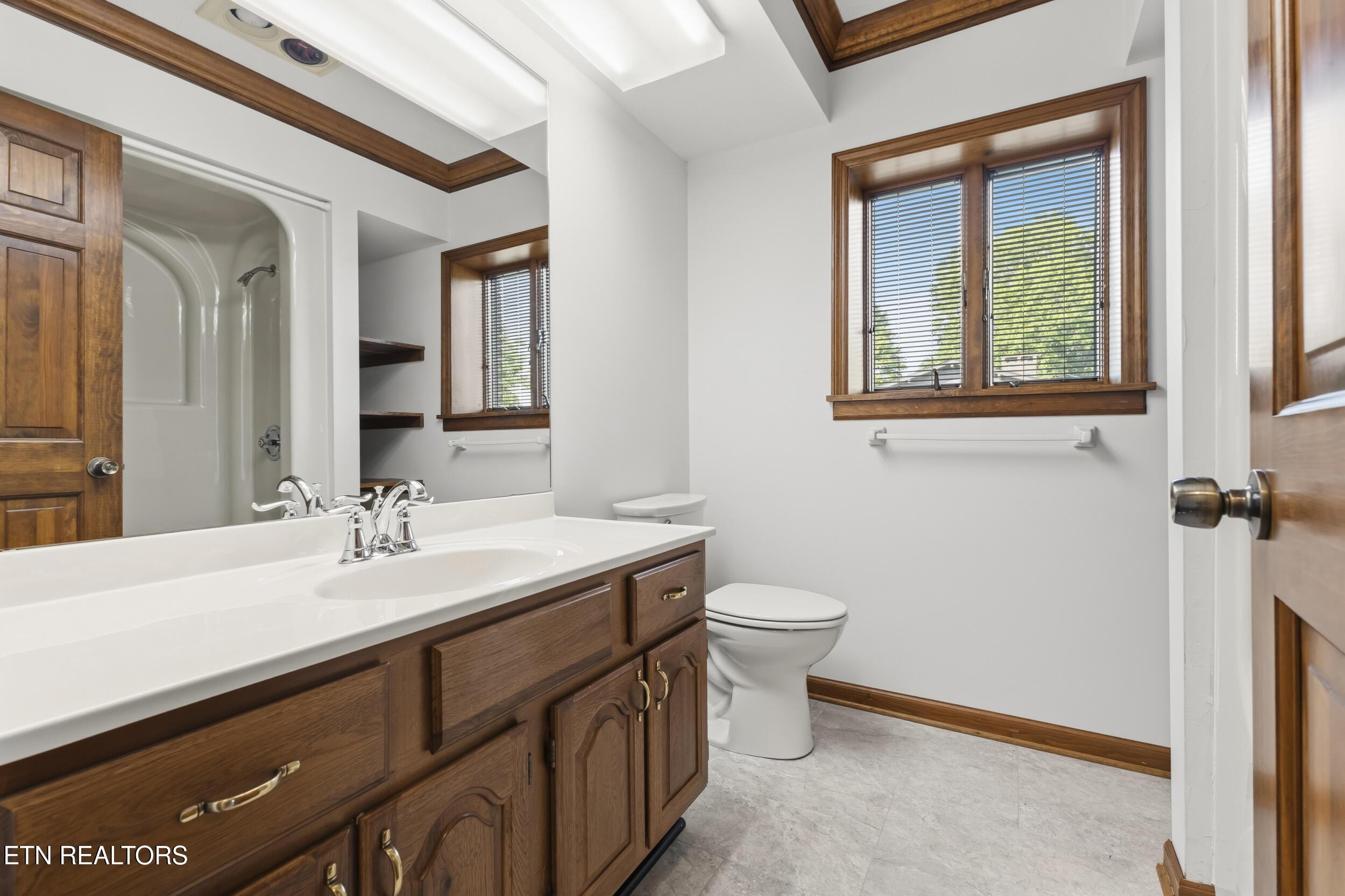10024 Casa Real Cove, Knoxville, TN - Fort Loudoun and Tellico Lake Real Estate - Image# 33