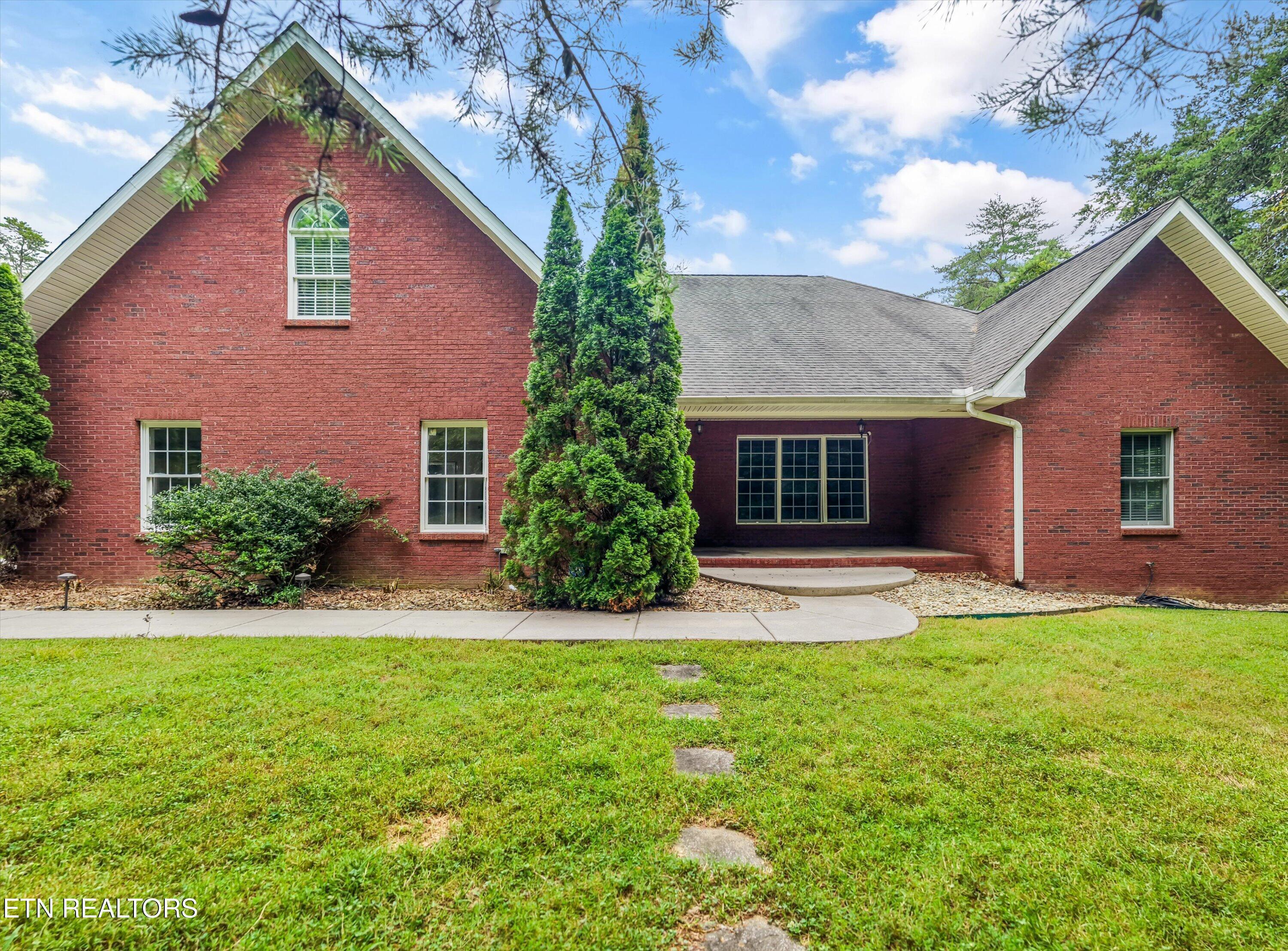 3727 Fox Creek Rd, Louisville, TN - Fort Loudoun and Tellico Lake Real Estate - Image# 2