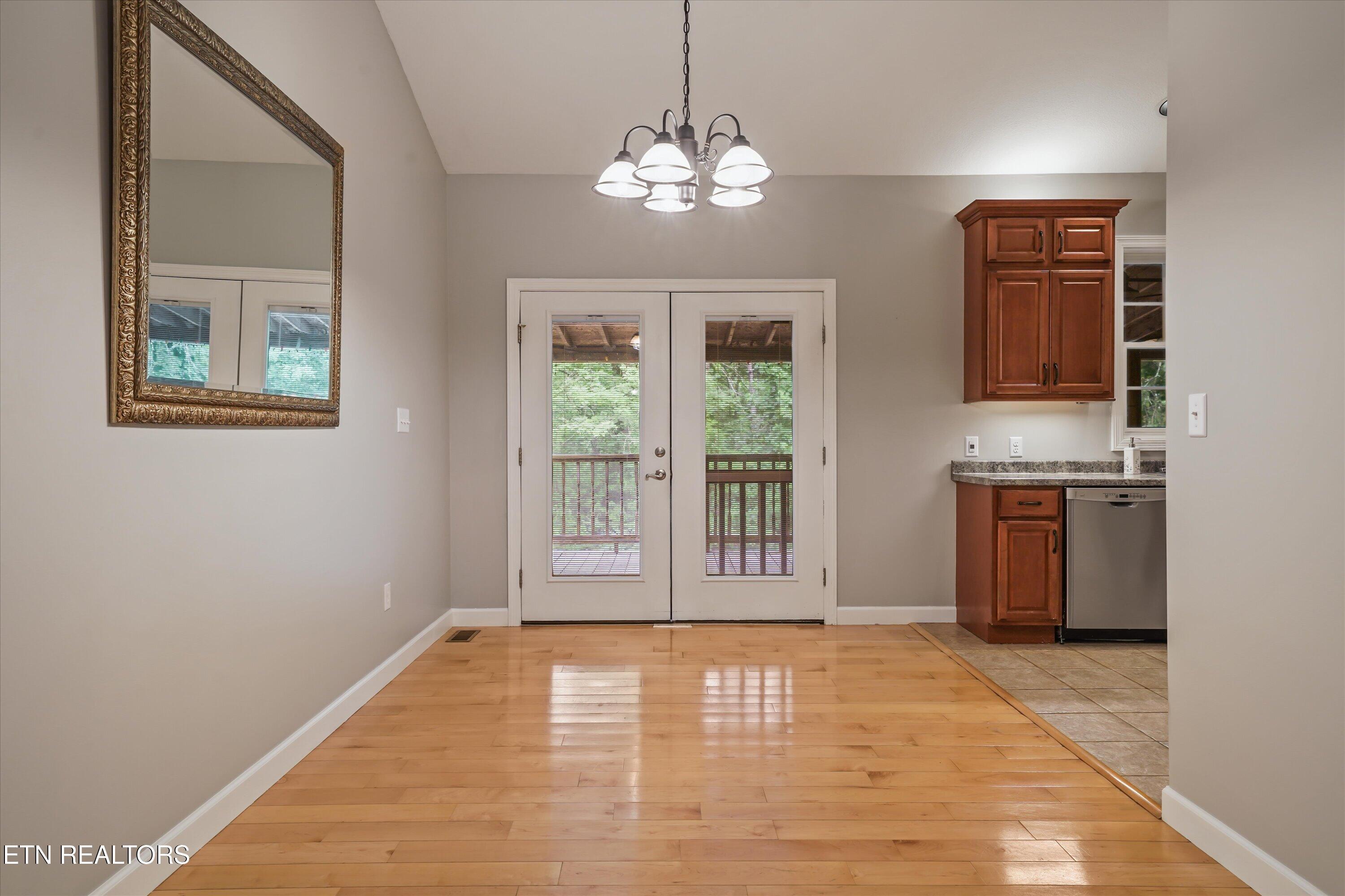 3727 Fox Creek Rd, Louisville, TN - Fort Loudoun and Tellico Lake Real Estate - Image# 24