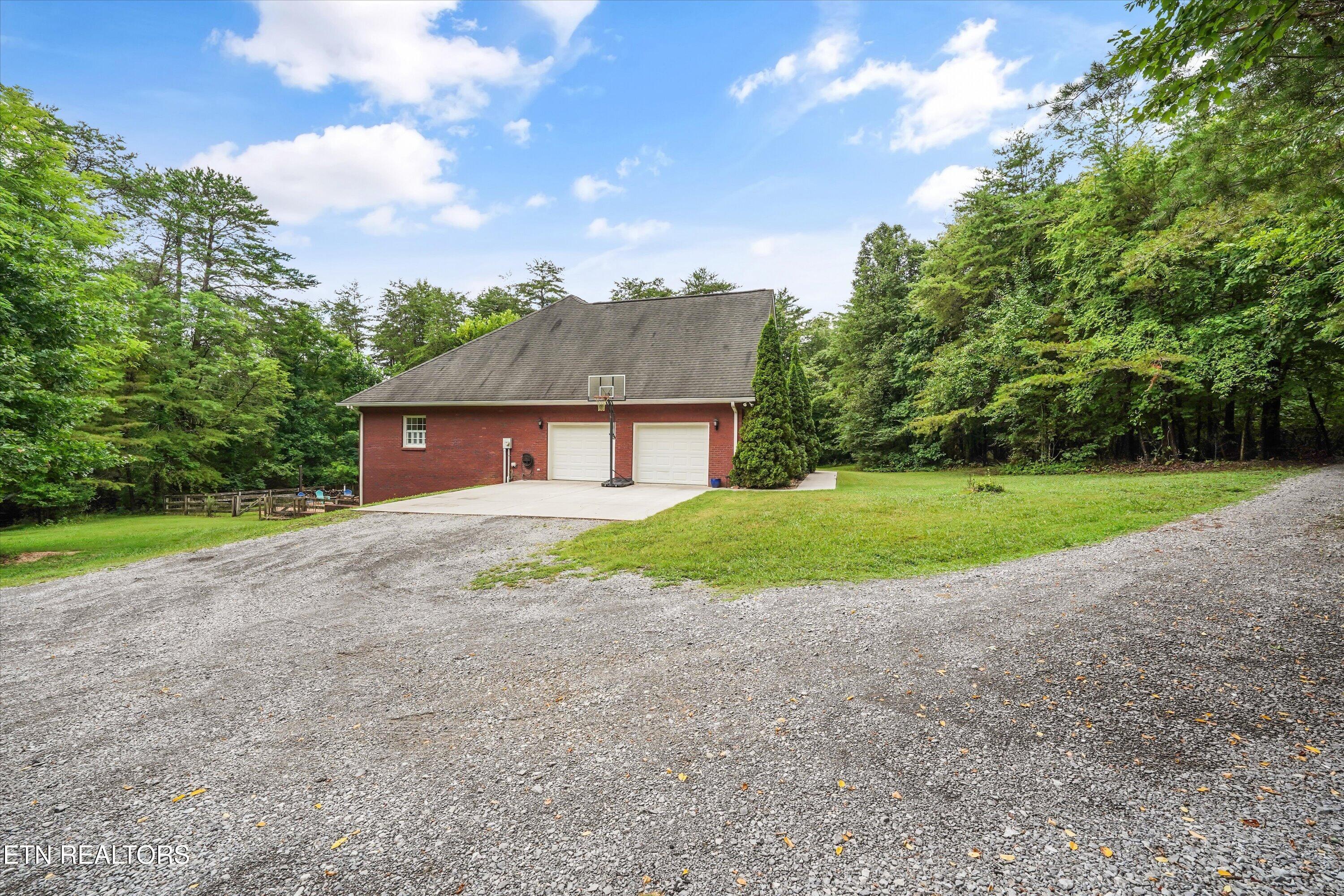 3727 Fox Creek Rd, Louisville, TN - Fort Loudoun and Tellico Lake Real Estate - Image# 4