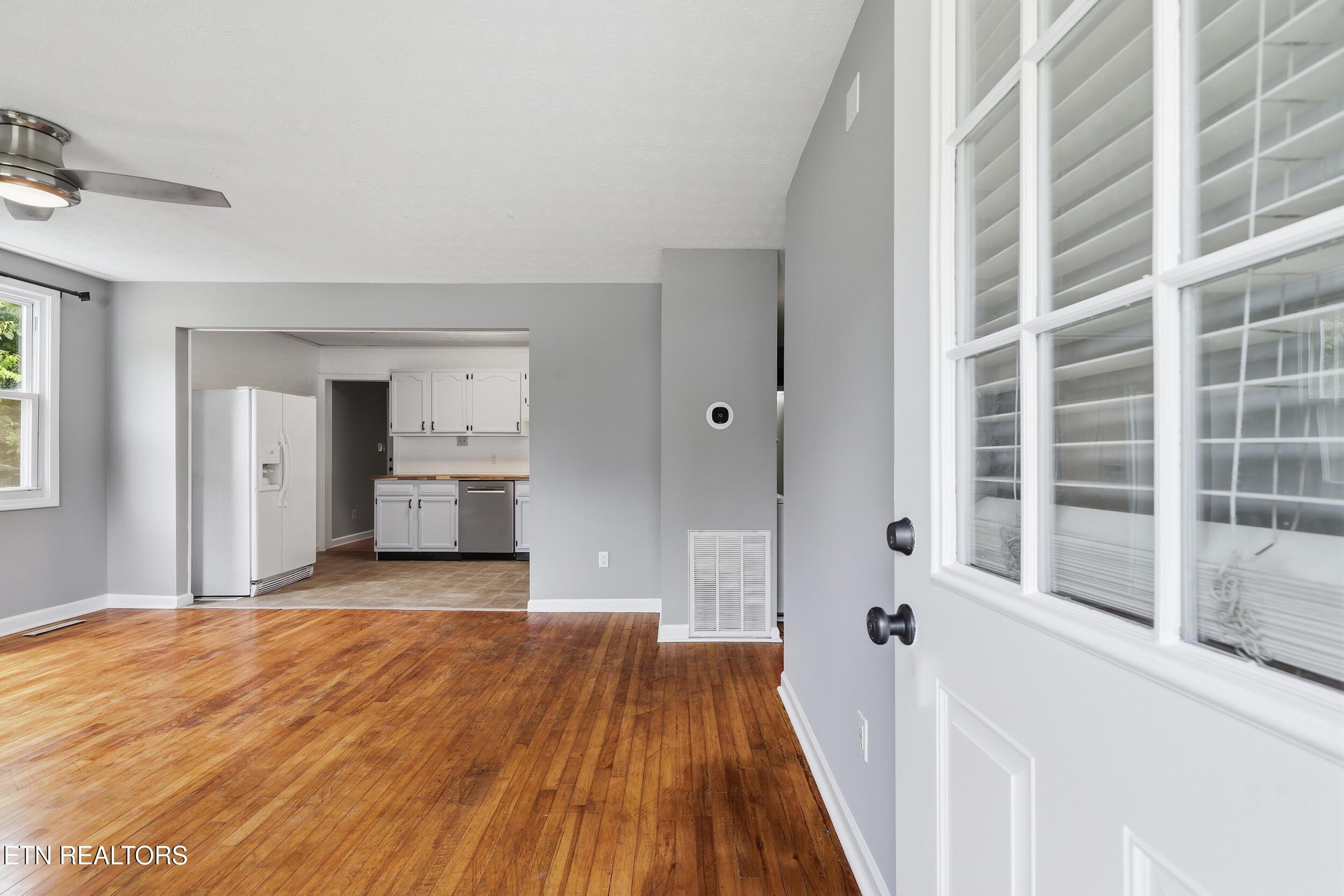 310 E Moody Ave, Knoxville, TN - Fort Loudoun and Tellico Lake Real Estate - Image# 5