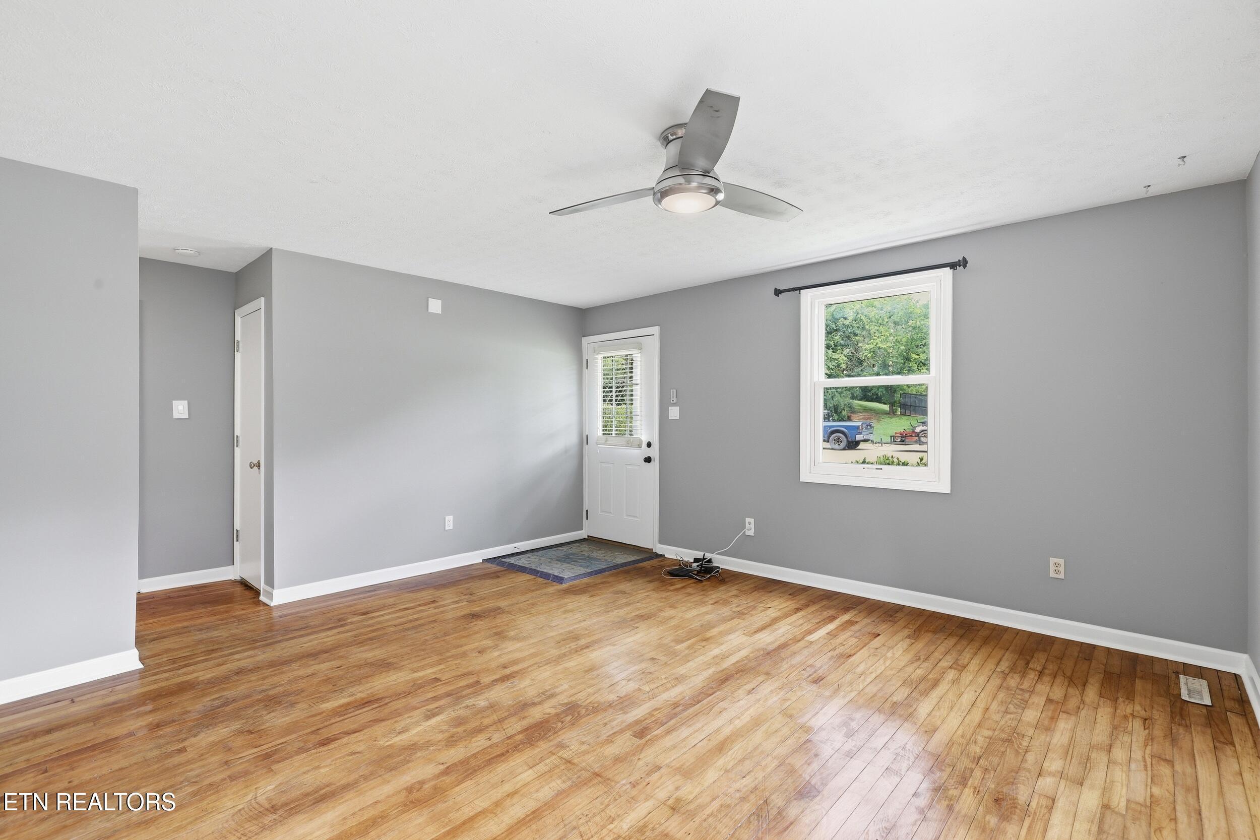 310 E Moody Ave, Knoxville, TN - Fort Loudoun and Tellico Lake Real Estate - Image# 7