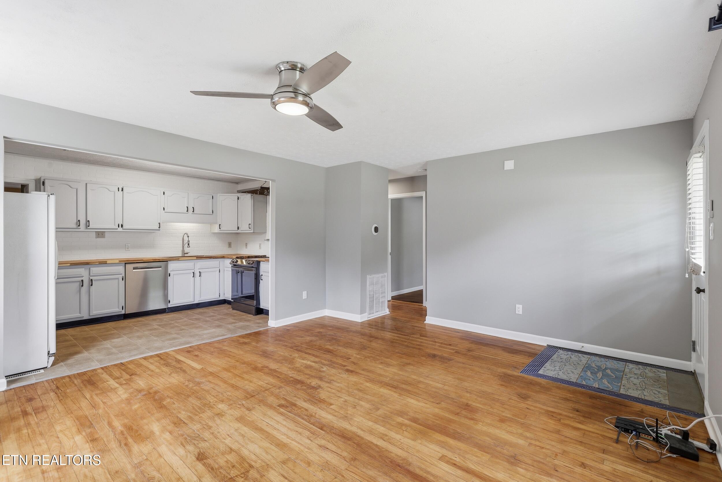 310 E Moody Ave, Knoxville, TN - Fort Loudoun and Tellico Lake Real Estate - Image# 8