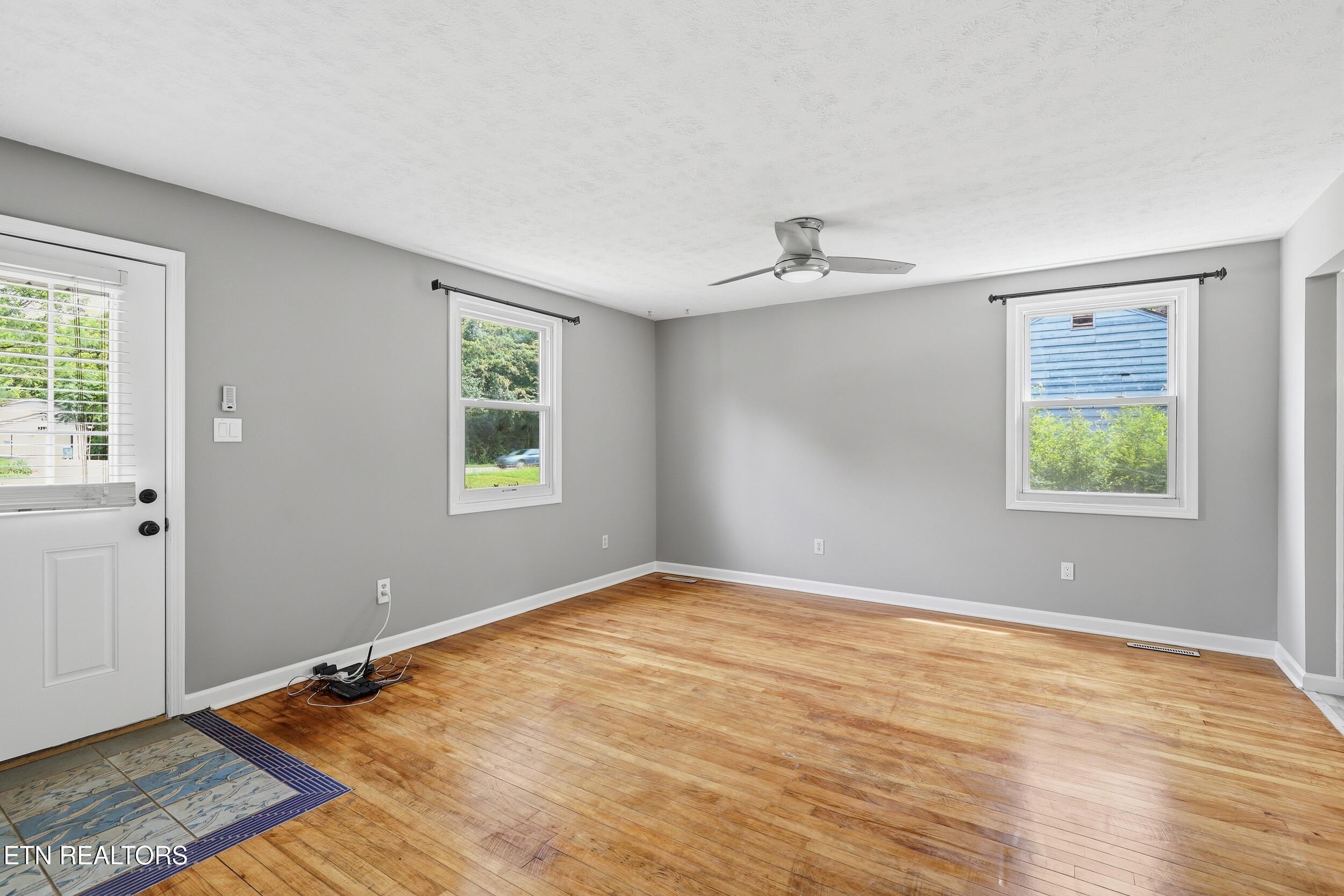 310 E Moody Ave, Knoxville, TN - Fort Loudoun and Tellico Lake Real Estate - Image# 9