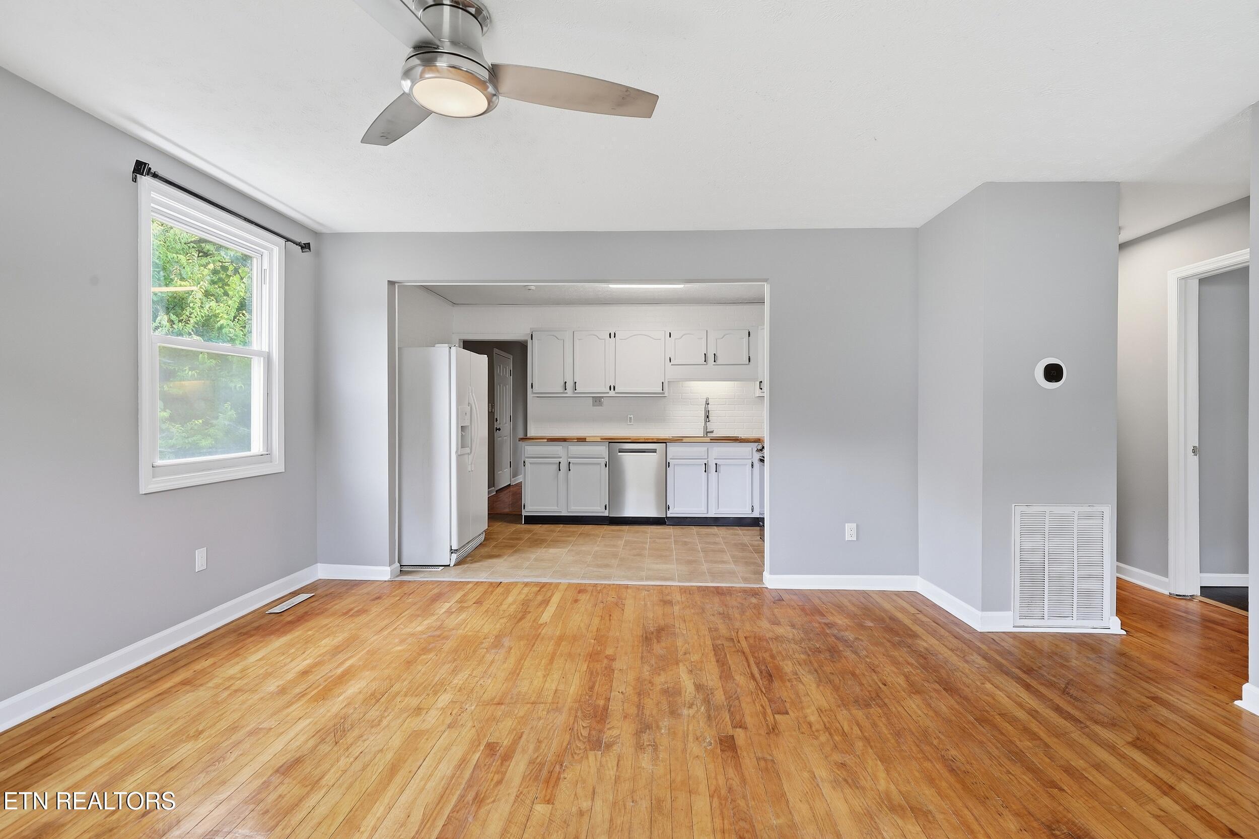 310 E Moody Ave, Knoxville, TN - Fort Loudoun and Tellico Lake Real Estate - Image# 11