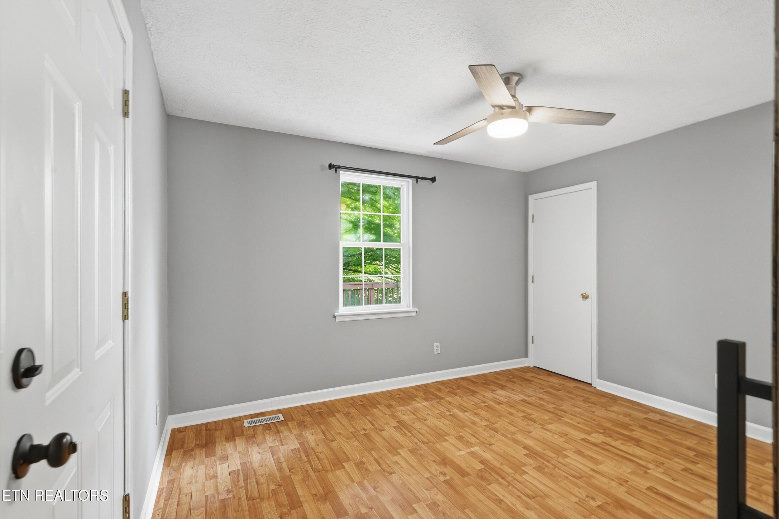 310 E Moody Ave, Knoxville, TN - Fort Loudoun and Tellico Lake Real Estate - Image# 16