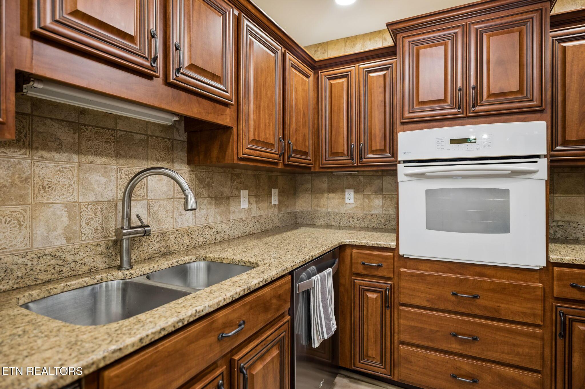137 Corntassel Shores, Vonore, TN - Fort Loudoun and Tellico Lake Real Estate - Image# 36