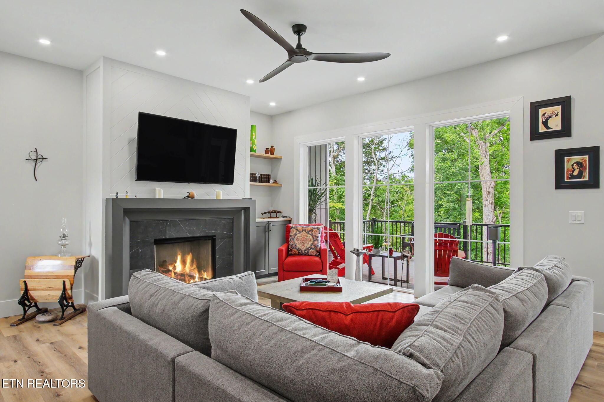428 Igoti Lane, Loudon, TN - Fort Loudoun and Tellico Lake Real Estate - Image# 4