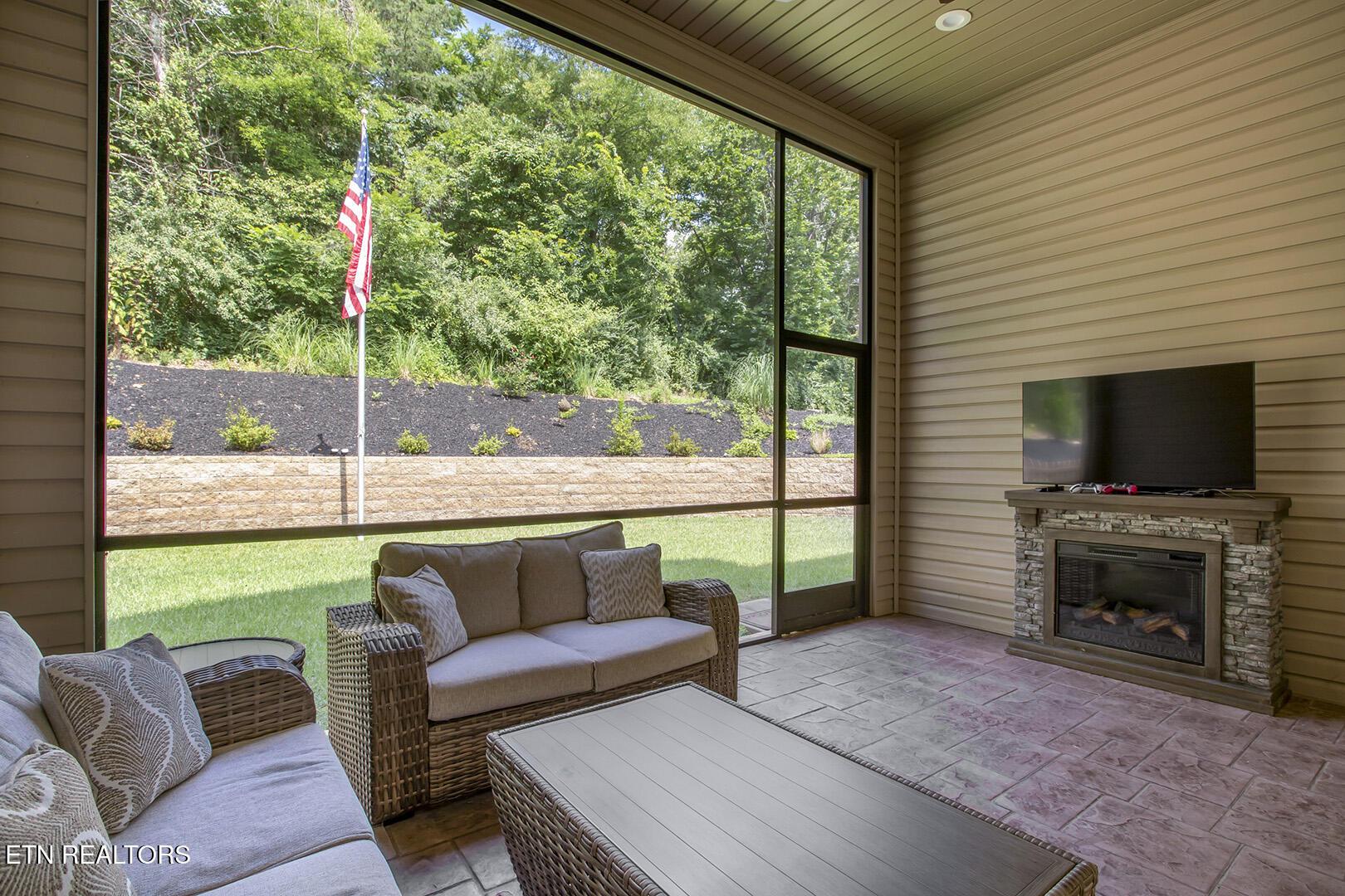 308 Okema Way, Loudon, TN - Fort Loudoun and Tellico Lake Real Estate - Image# 46