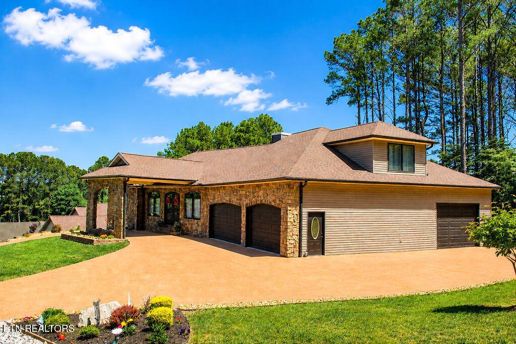 301 Inagehi Lane, Loudon, TN - Fort Loudoun and Tellico Lake Real Estate - Image# 3