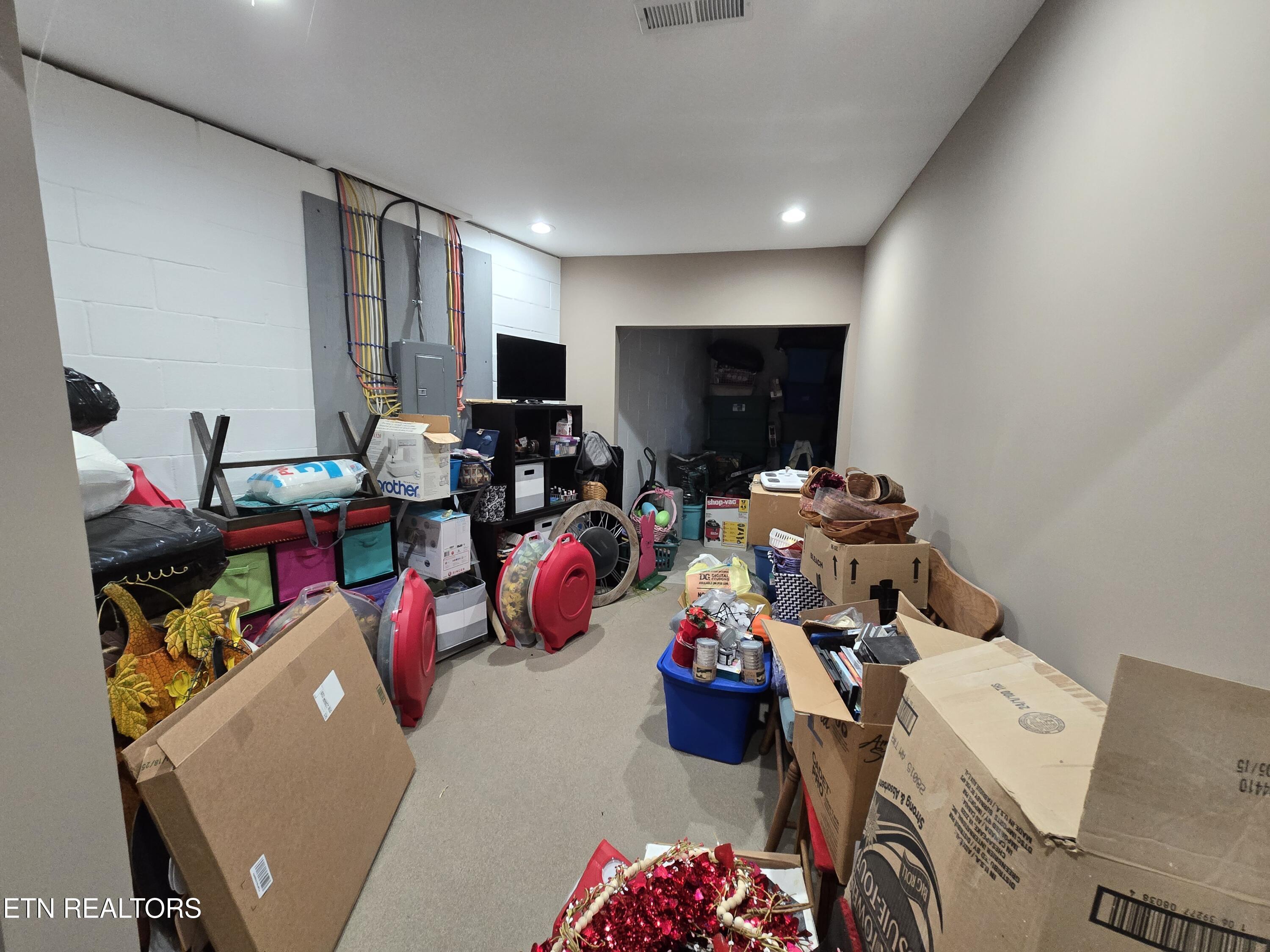 301 Inagehi Lane, Loudon, TN - Fort Loudoun and Tellico Lake Real Estate - Image# 49