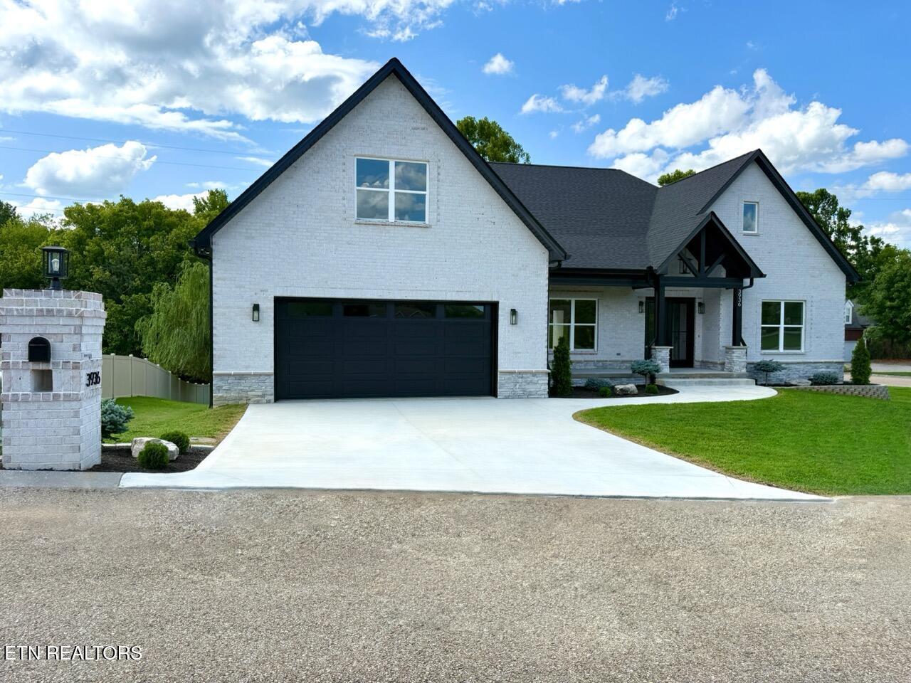 3936 Gooseneck Drive, Knoxville, TN - Fort Loudoun and Tellico Lake Real Estate - Image# 1