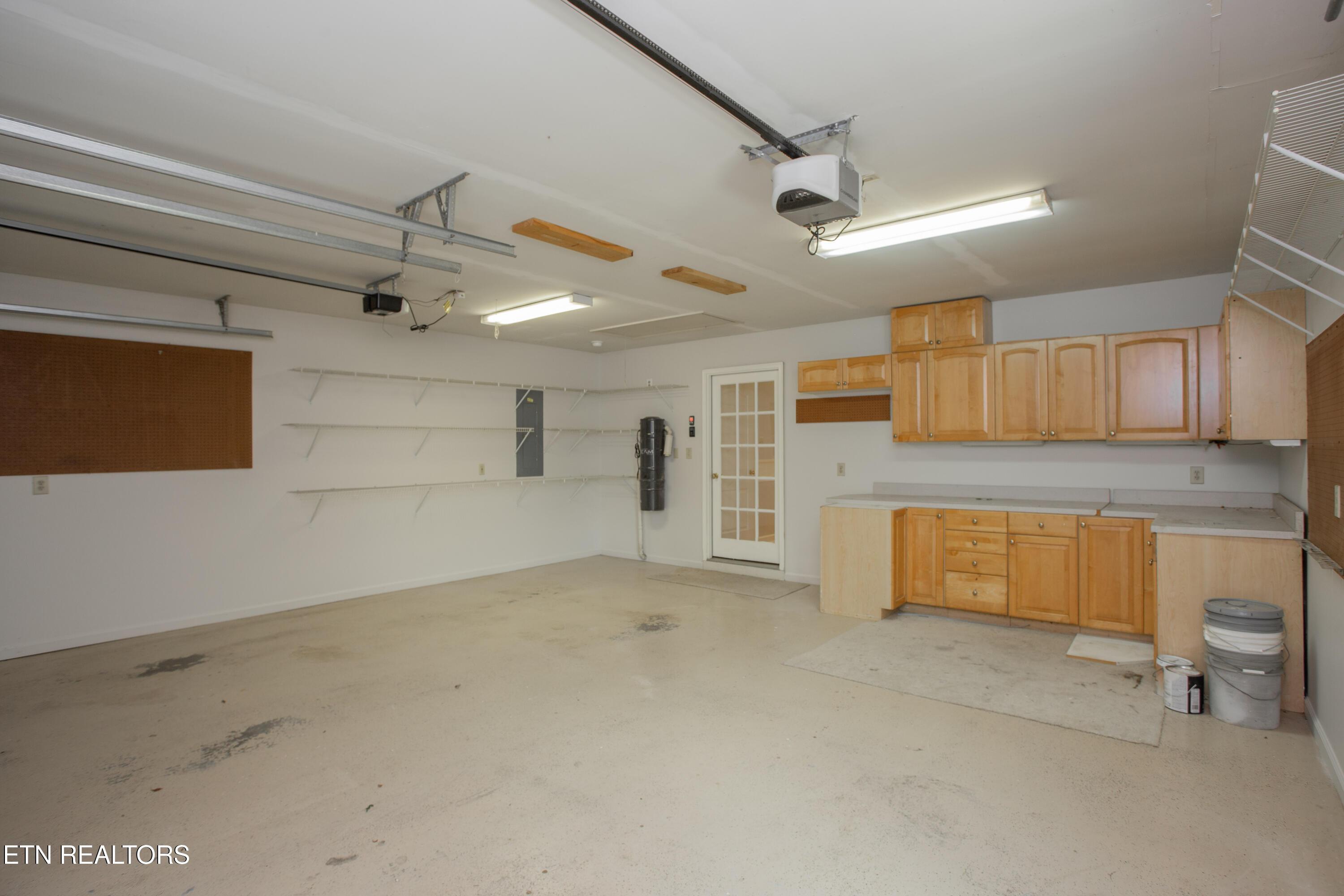 3445 Commodore Point, Knoxville, TN - Fort Loudoun and Tellico Lake Real Estate - Image# 18