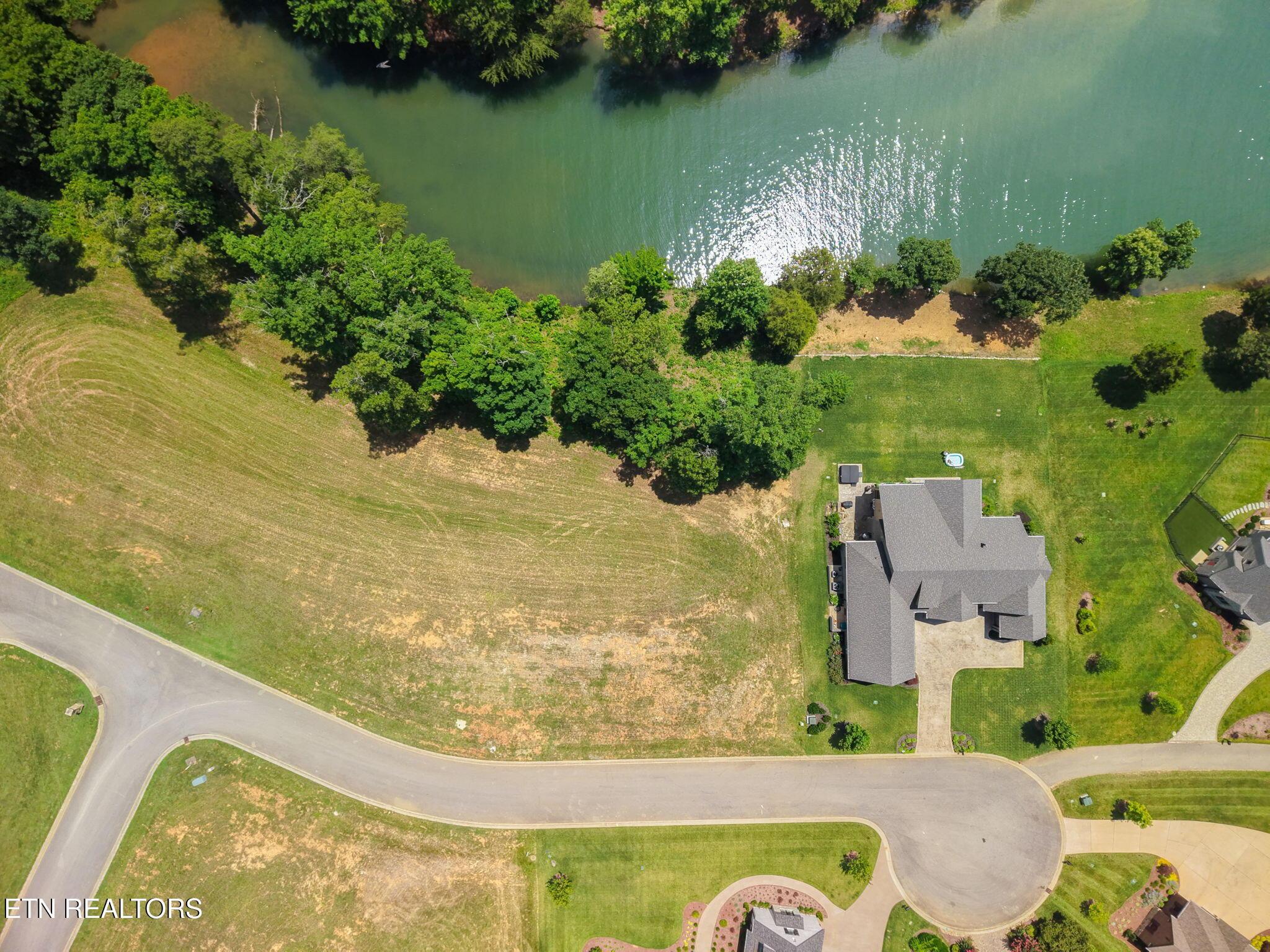 403 Careen Court, Lenoir City, TN - Fort Loudoun and Tellico Lake Real Estate - Image# 10