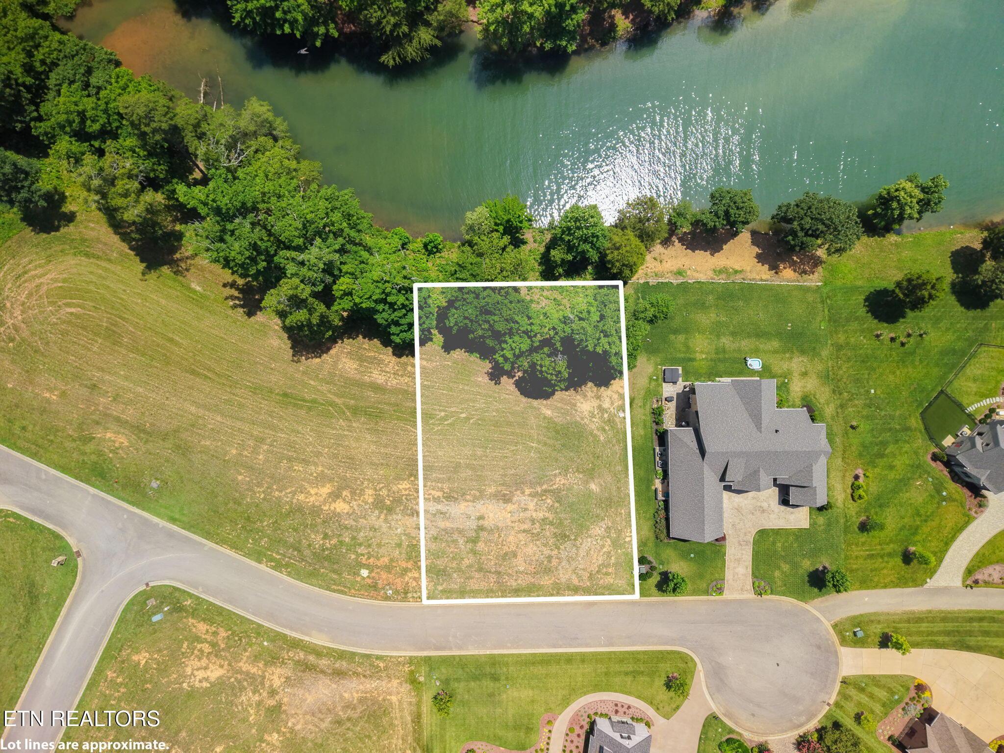 403 Careen Court, Lenoir City, TN - Fort Loudoun and Tellico Lake Real Estate - Image# 11
