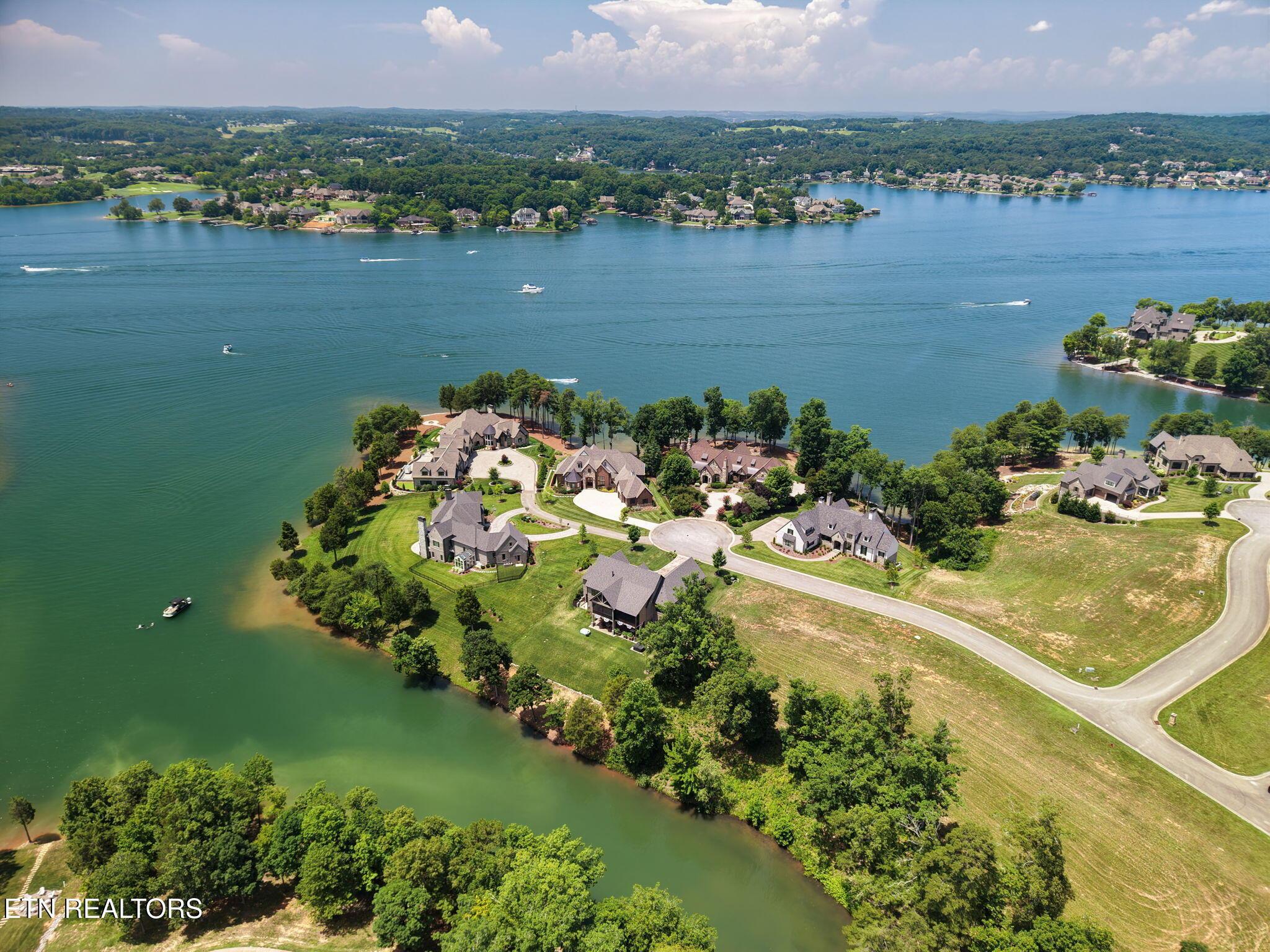 403 Careen Court, Lenoir City, TN - Fort Loudoun and Tellico Lake Real Estate - Image# 12