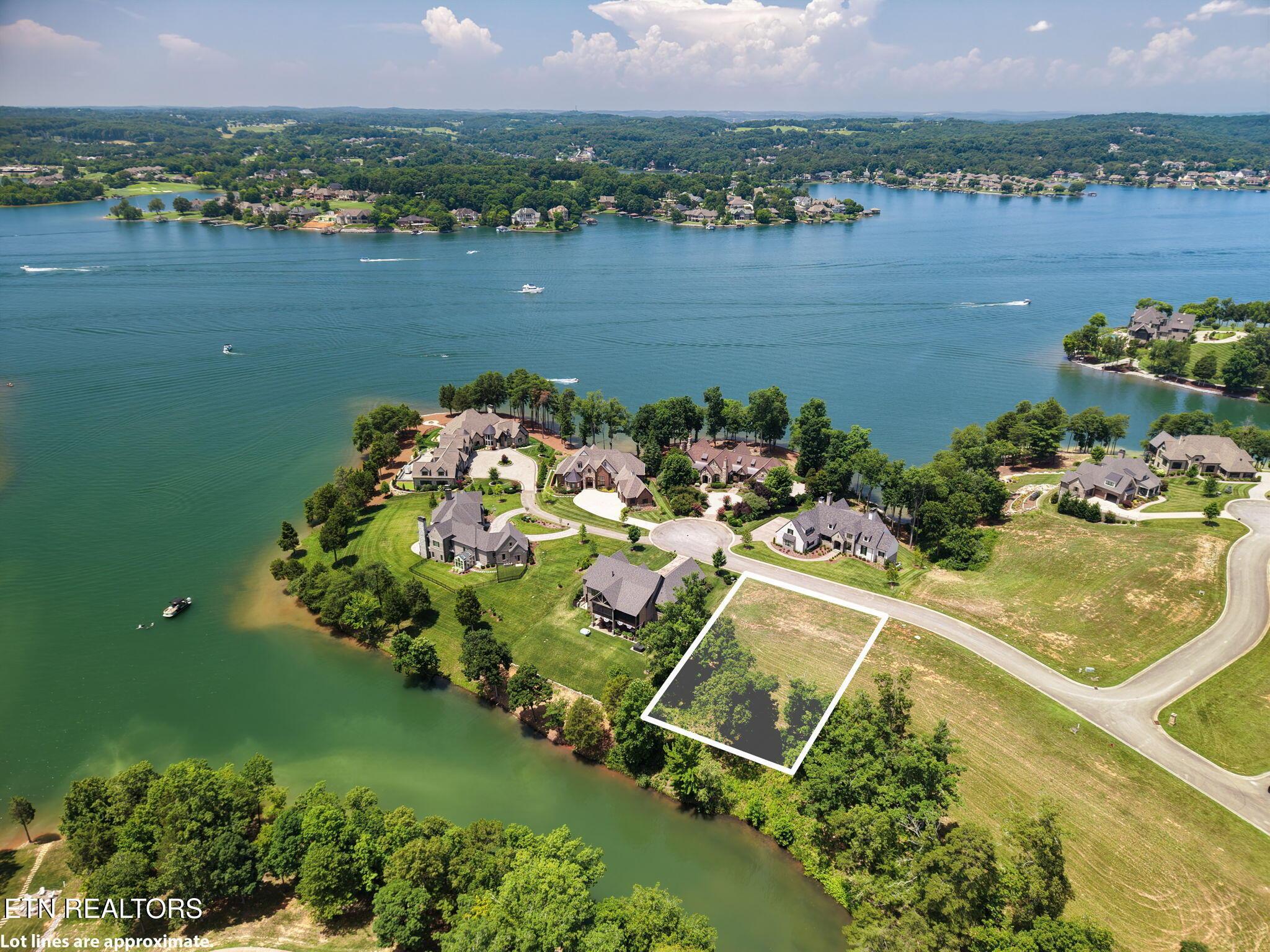 403 Careen Court, Lenoir City, TN - Fort Loudoun and Tellico Lake Real Estate - Image# 13