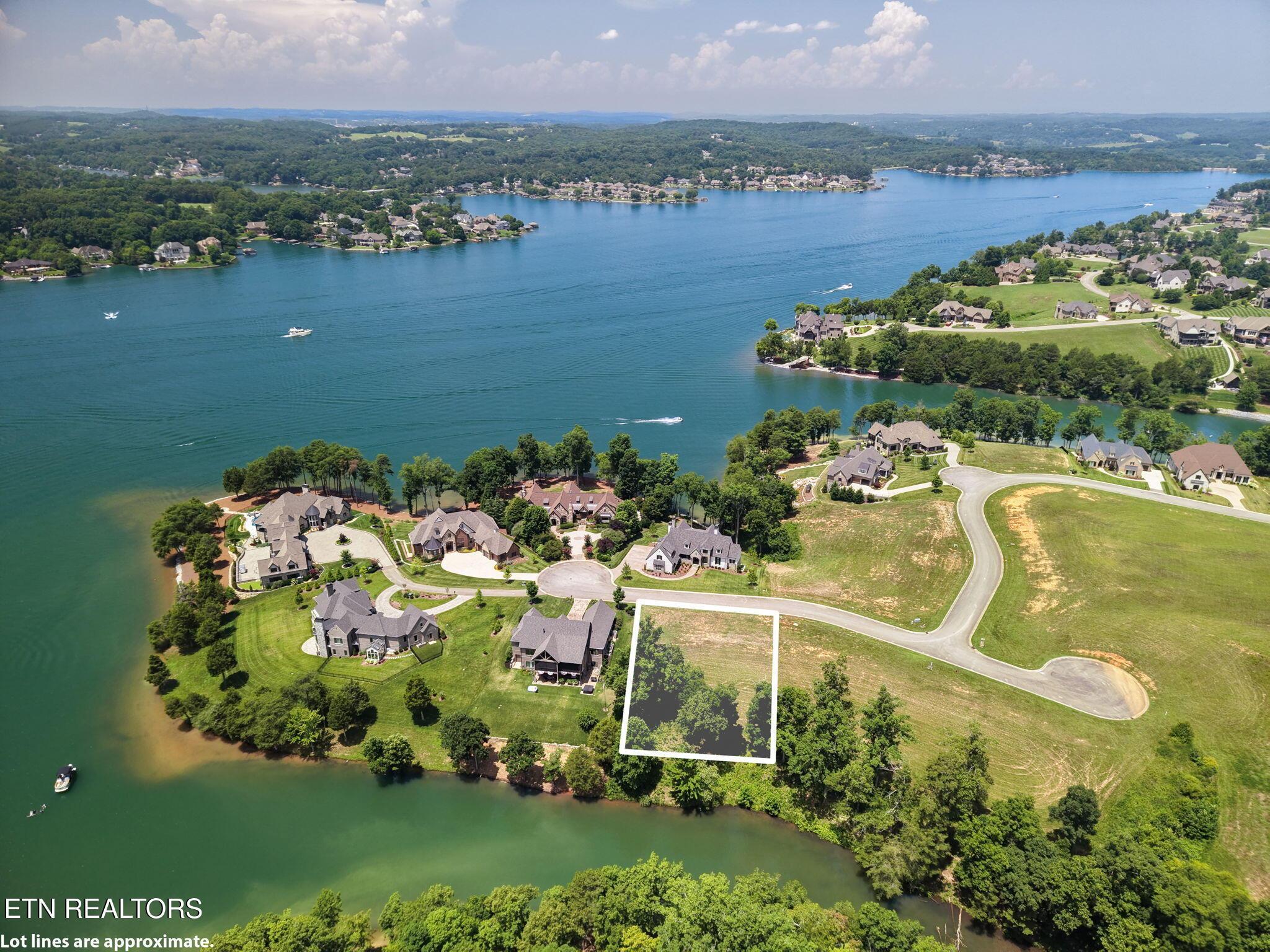 403 Careen Court, Lenoir City, TN - Fort Loudoun and Tellico Lake Real Estate - Image# 15