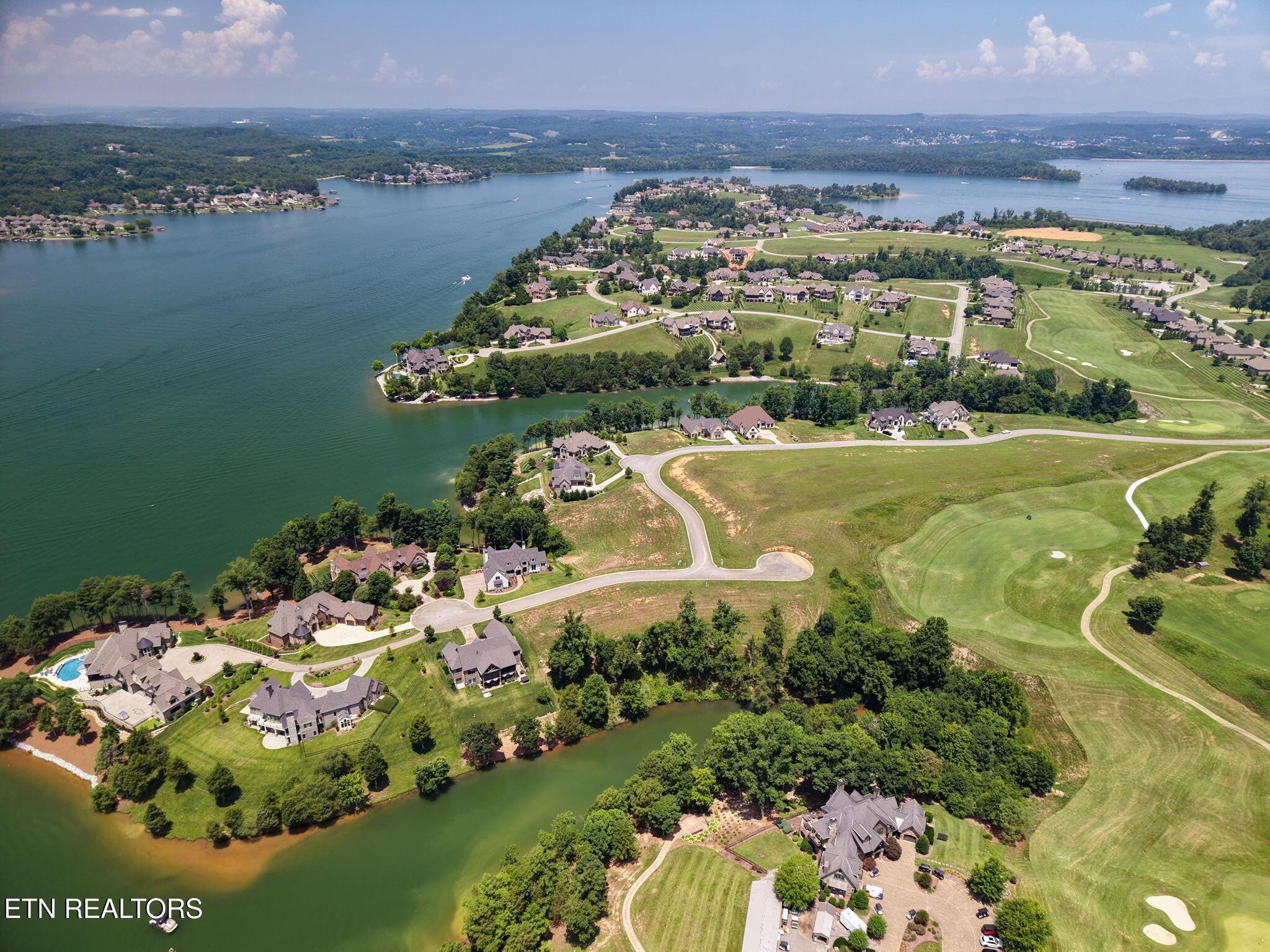 403 Careen Court, Lenoir City, TN - Fort Loudoun and Tellico Lake Real Estate - Image# 16