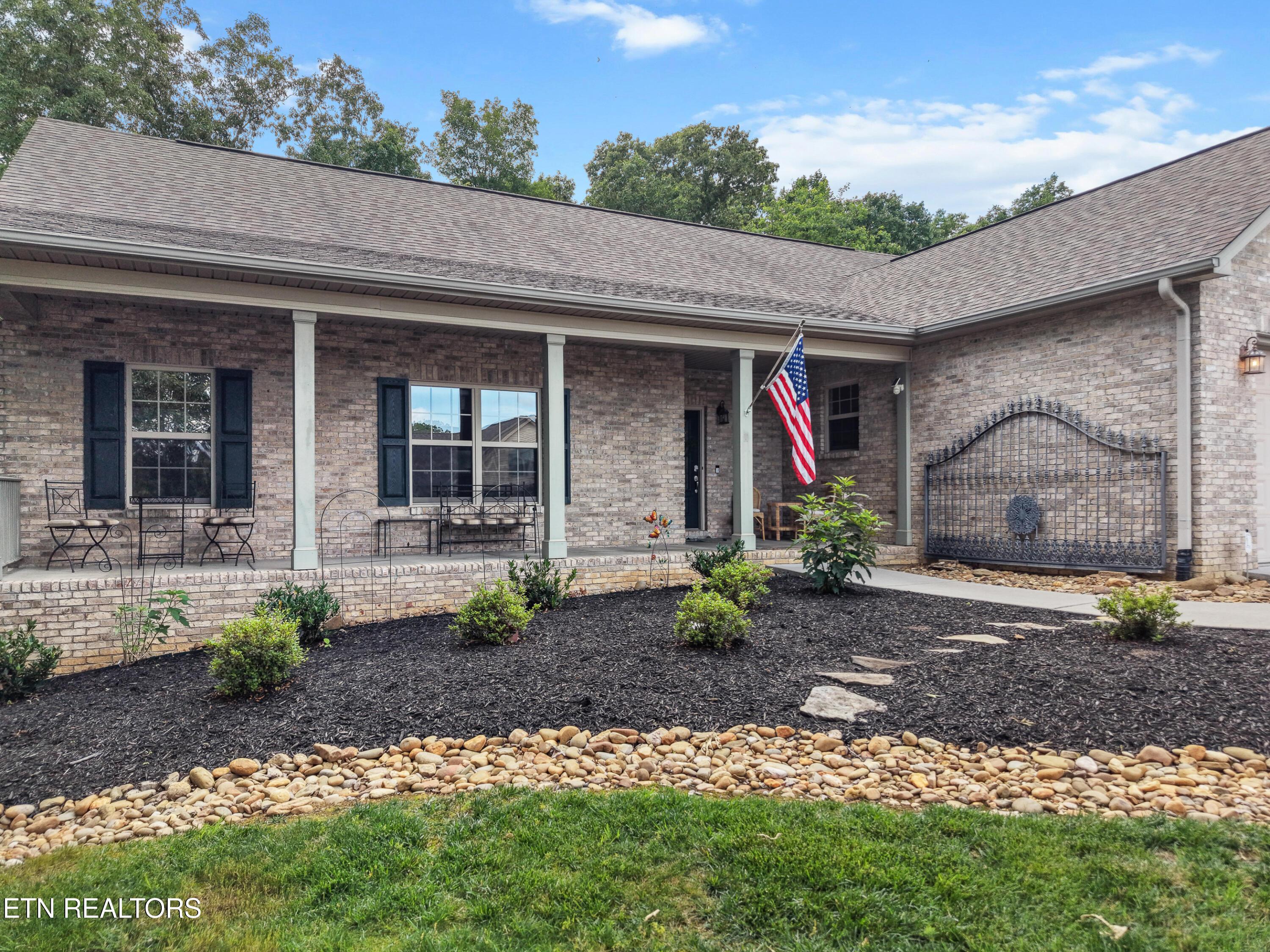 280 Coyatee Drive N, Loudon, TN - Fort Loudoun and Tellico Lake Real Estate - Image# 2