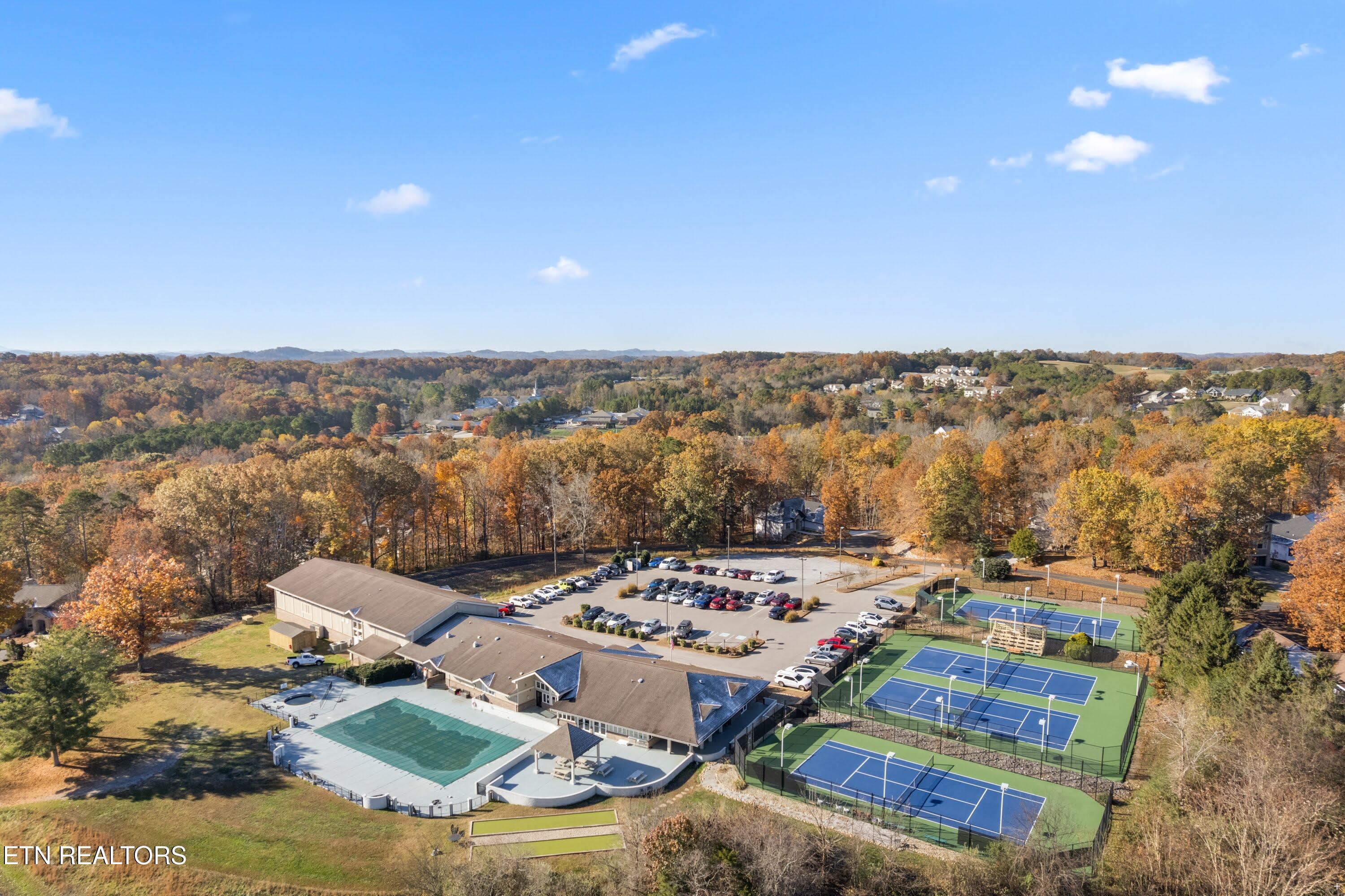 280 Coyatee Drive N, Loudon, TN - Fort Loudoun and Tellico Lake Real Estate - Image# 9