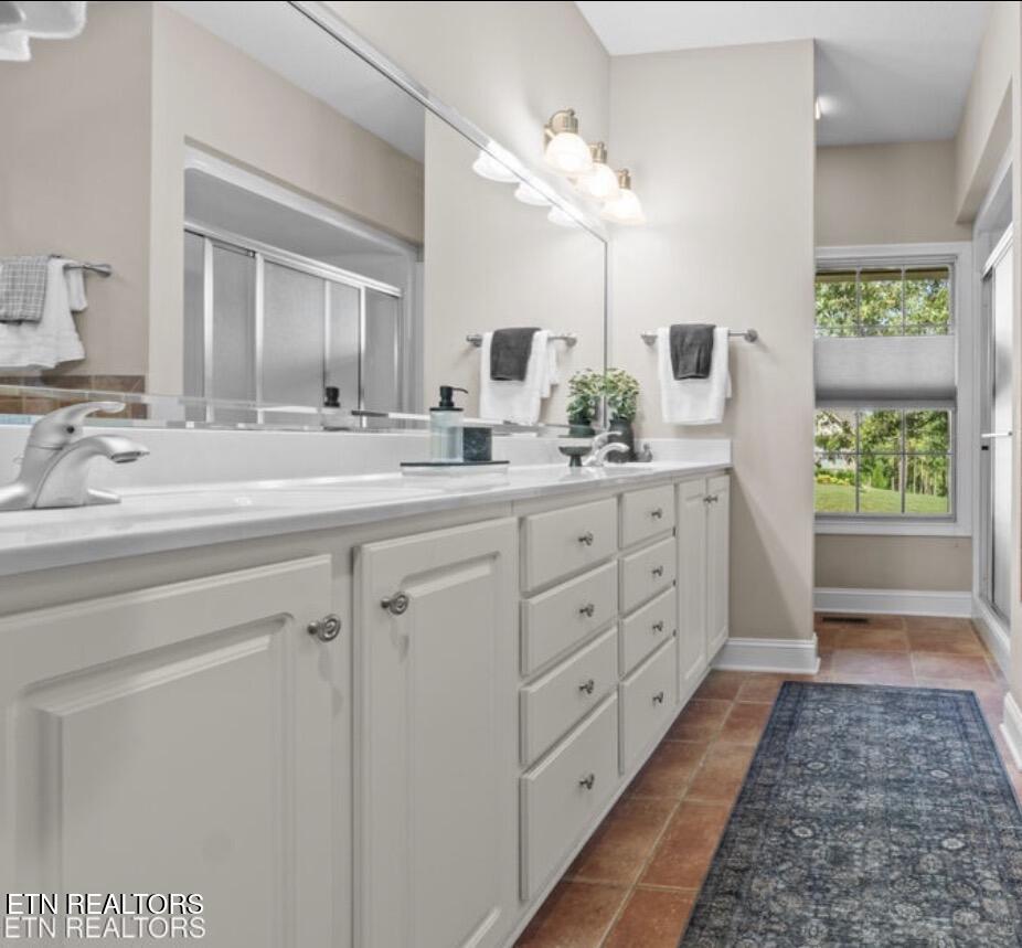 280 Coyatee Drive N, Loudon, TN - Fort Loudoun and Tellico Lake Real Estate - Image# 27