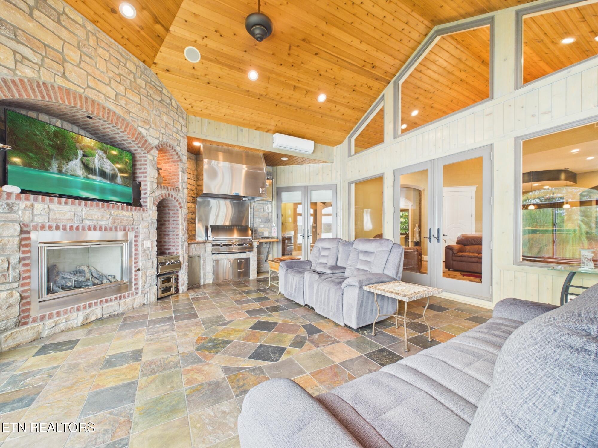 410 Cayuga Drive, Loudon, TN - Fort Loudoun and Tellico Lake Real Estate - Image# 25