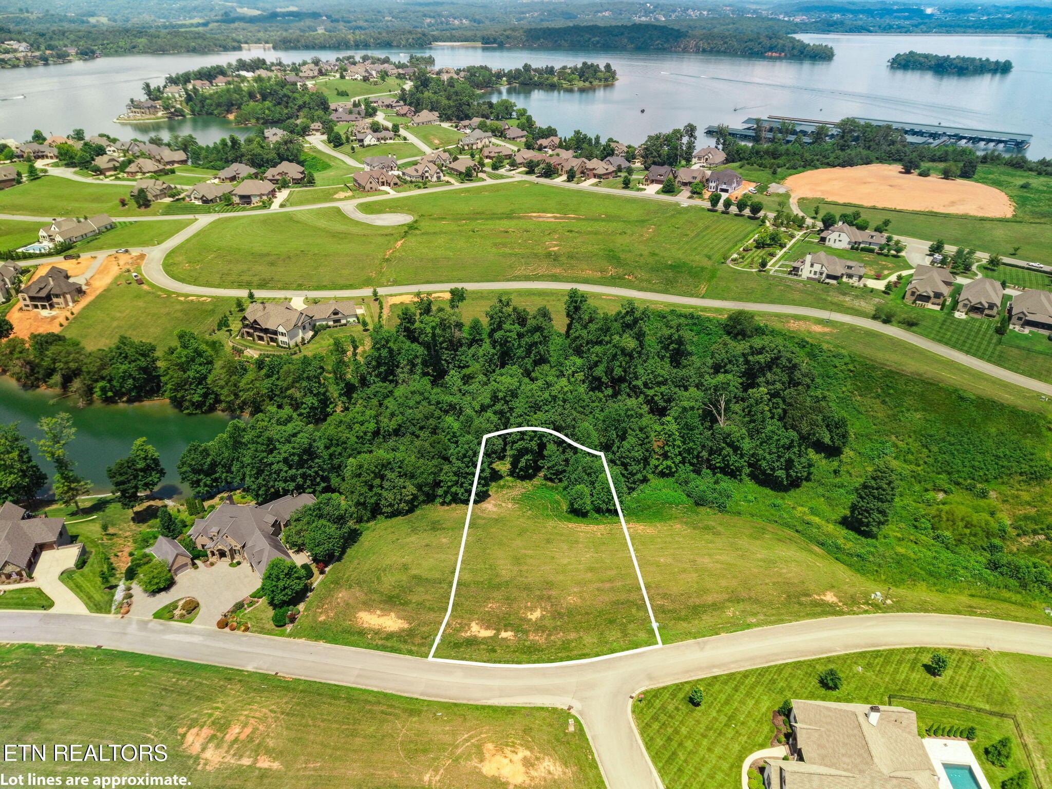 694 Taffrail Drive, Lenoir City, TN - Fort Loudoun and Tellico Lake Real Estate - Image# 3