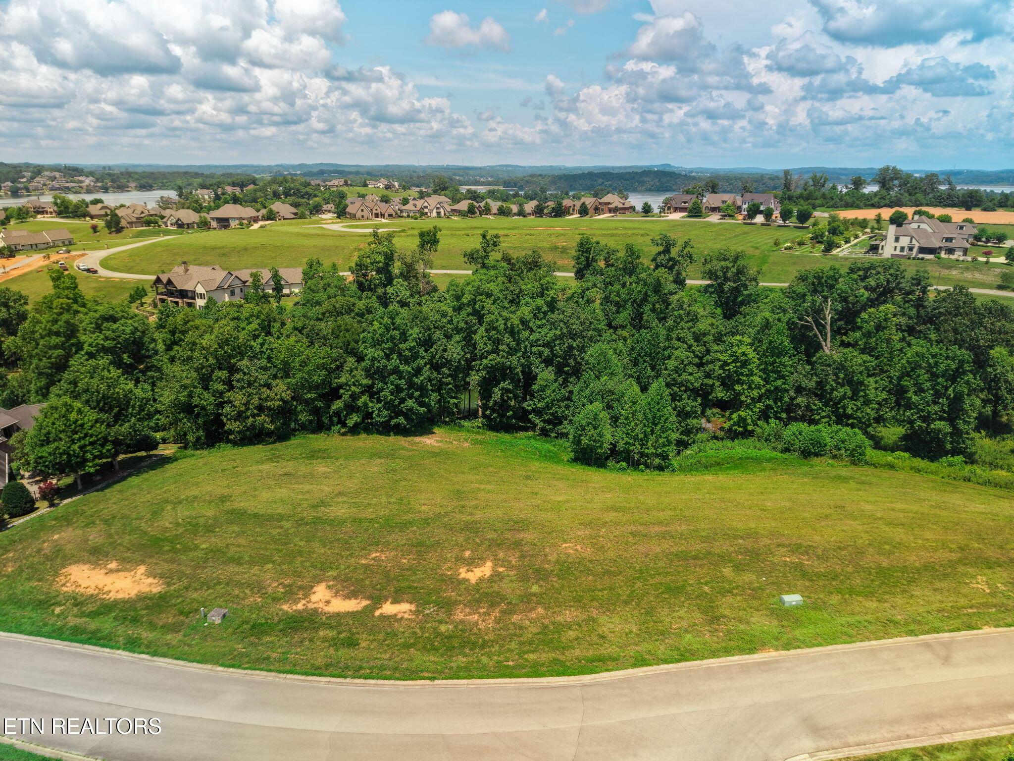 694 Taffrail Drive, Lenoir City, TN - Fort Loudoun and Tellico Lake Real Estate - Image# 4