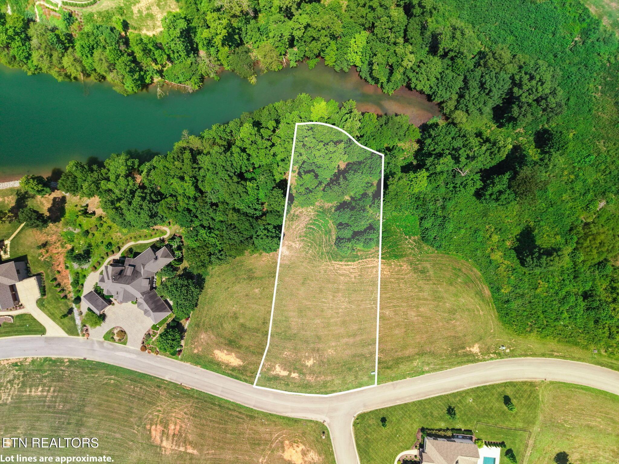 694 Taffrail Drive, Lenoir City, TN - Fort Loudoun and Tellico Lake Real Estate - Image# 12