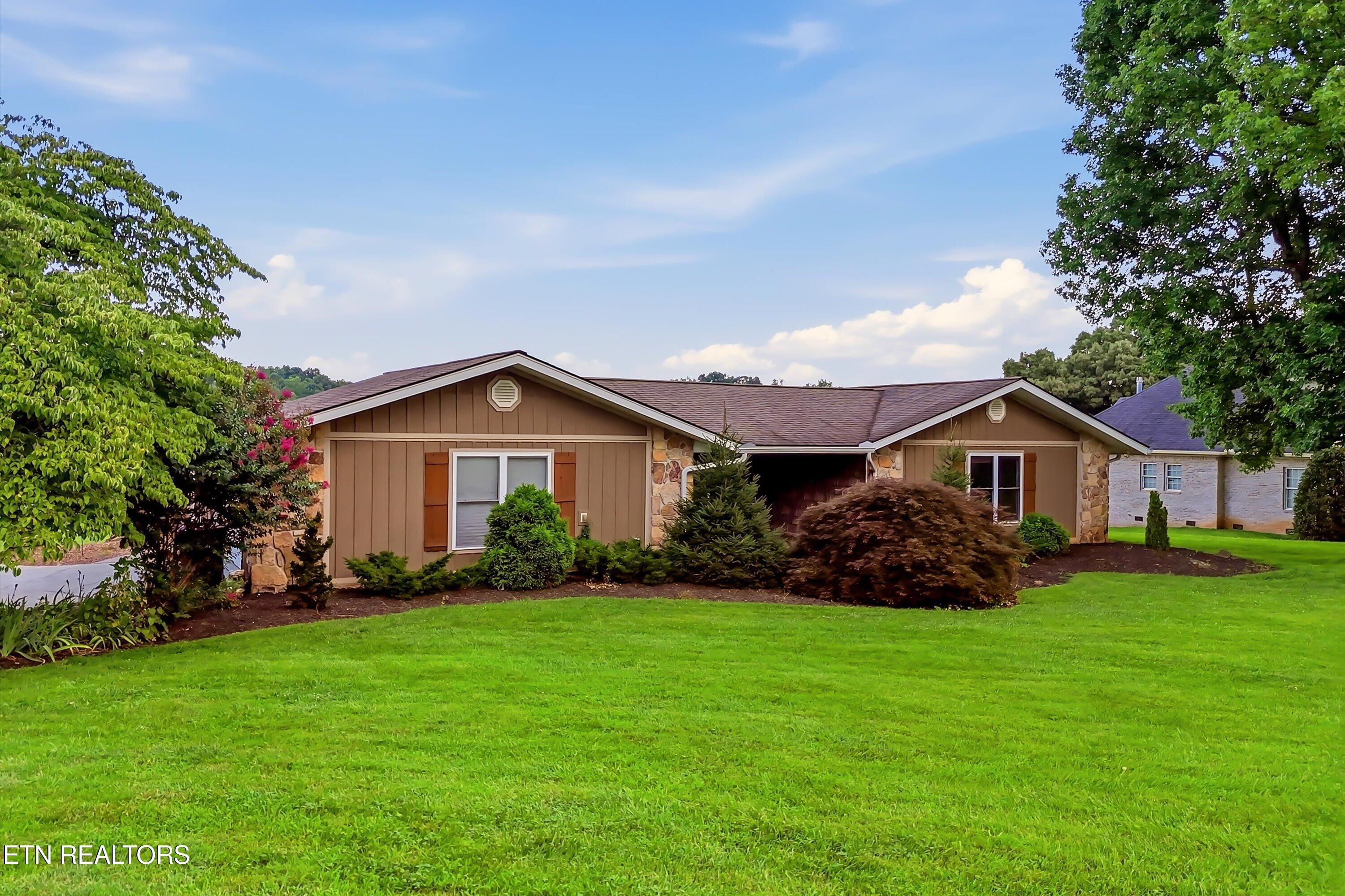 10100 El Pinar Drive, Knoxville, TN - Fort Loudoun and Tellico Lake Real Estate - Image# 2