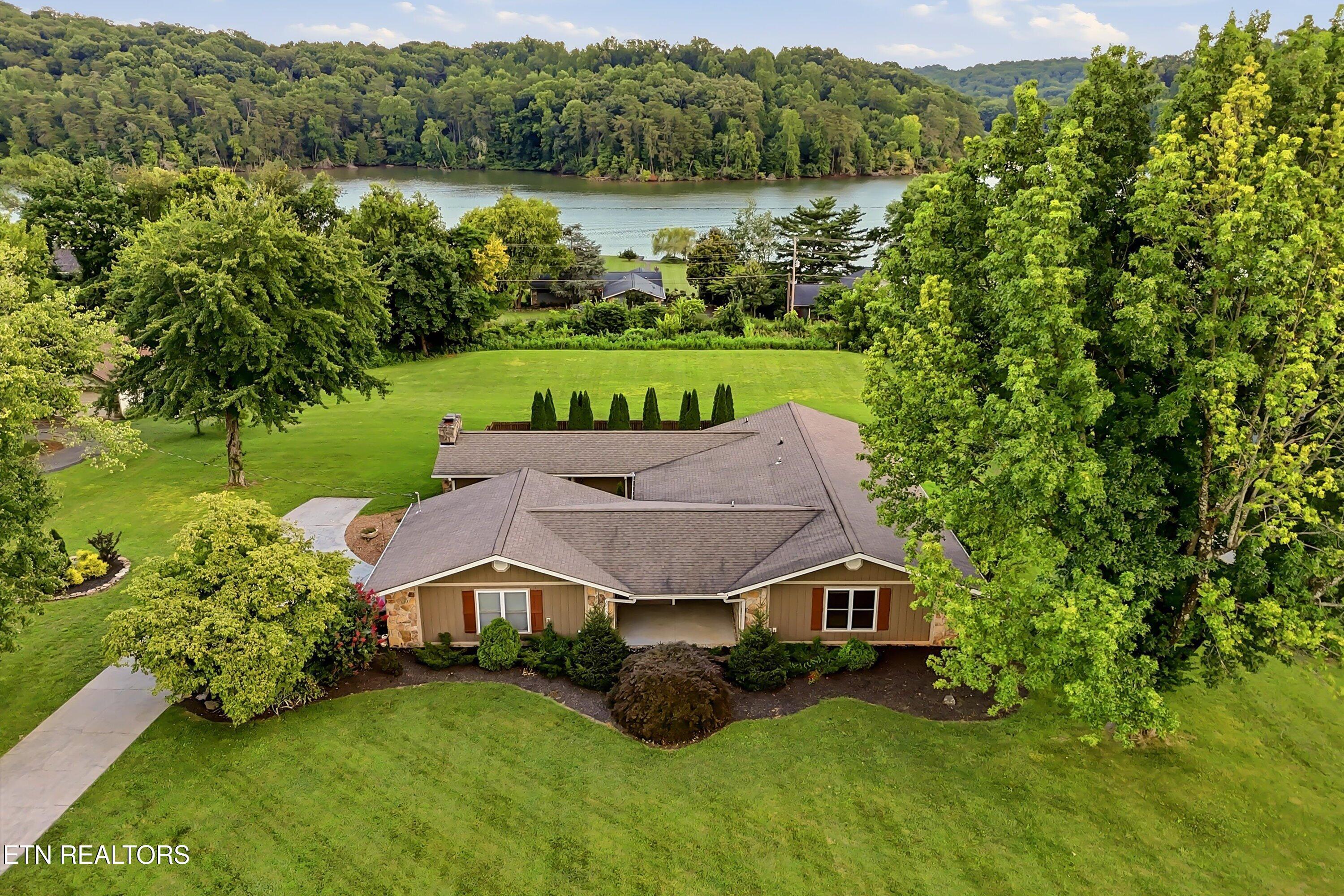 10100 El Pinar Drive, Knoxville, TN