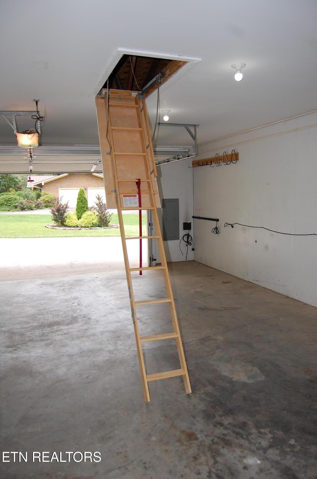10100 El Pinar Drive, Knoxville, TN - Fort Loudoun and Tellico Lake Real Estate - Image# 51